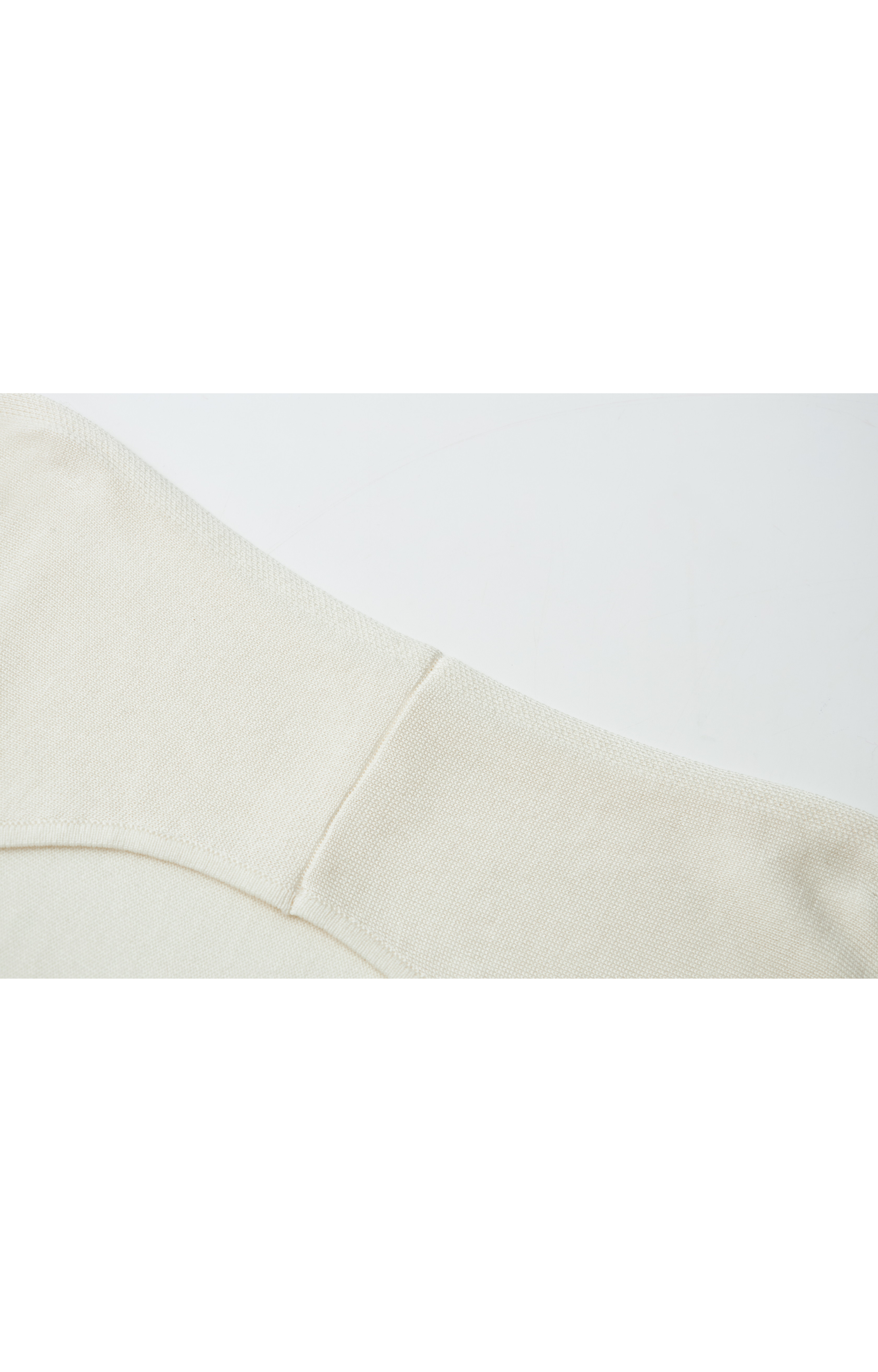 HALTER NECK DRAPED TOP / ホルターネックドレープトップ