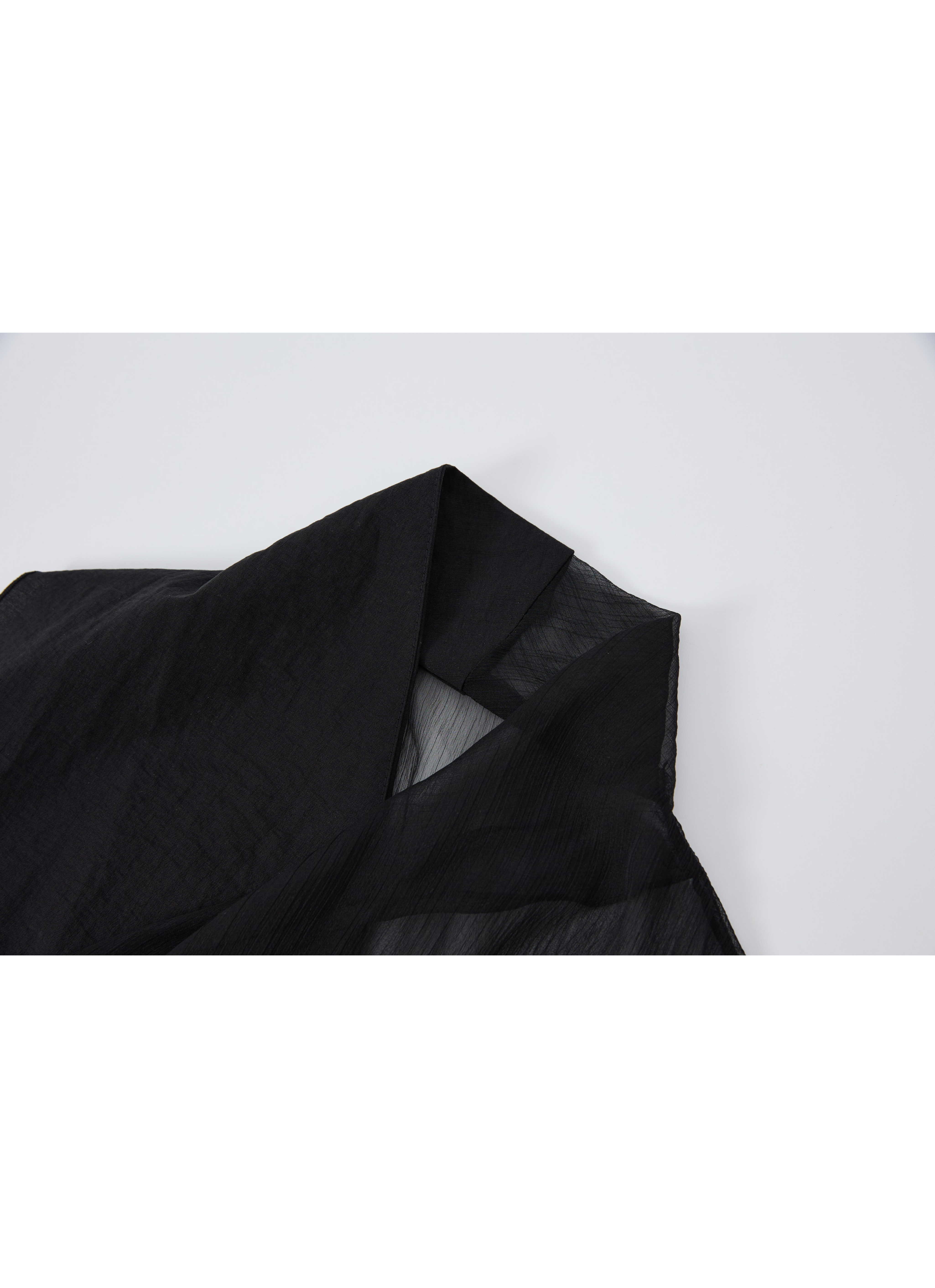 HALF SHEER CACHECOEUR BLOUSE