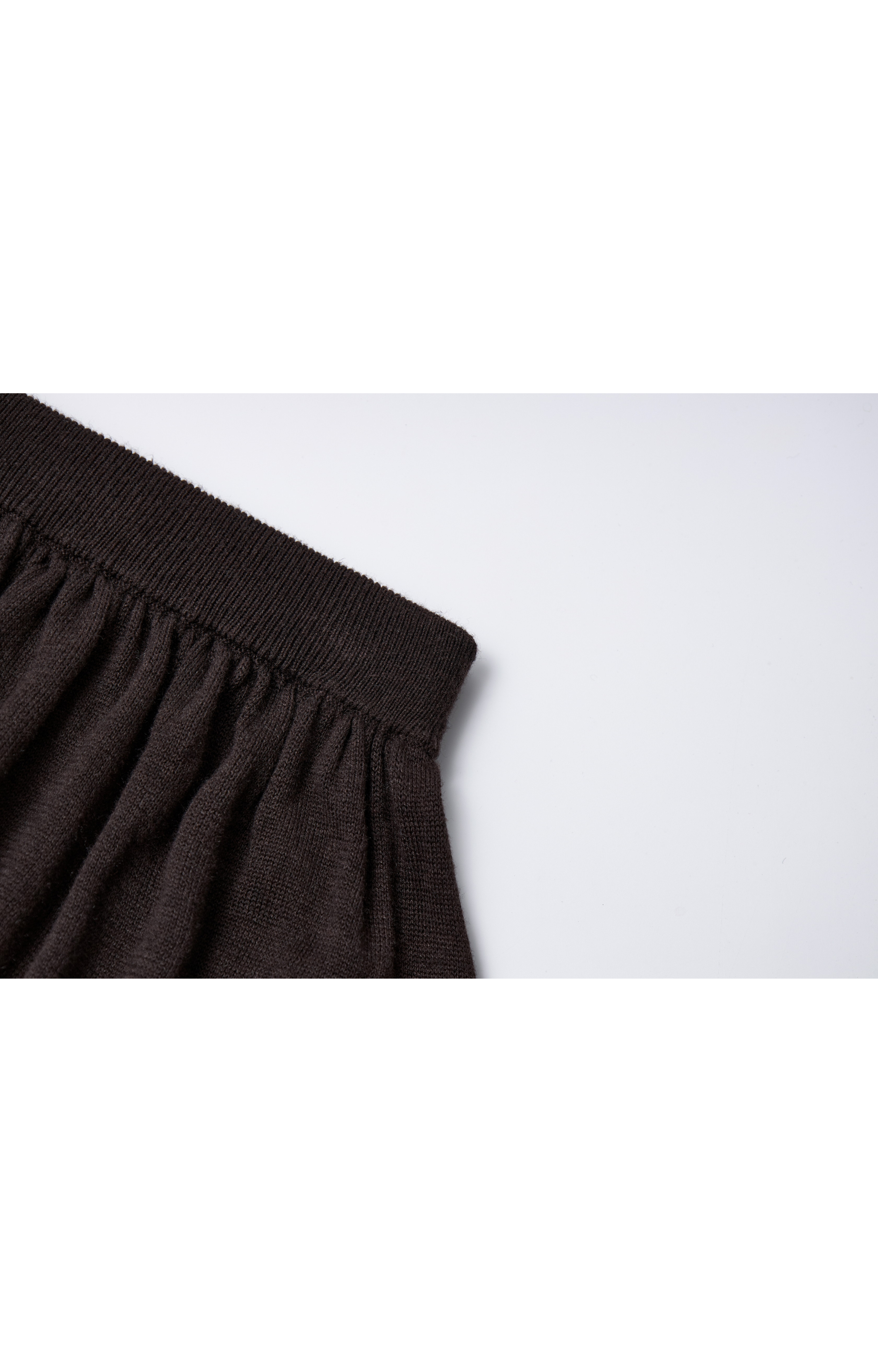 SOFT PLEATED DRAPE SKIRT