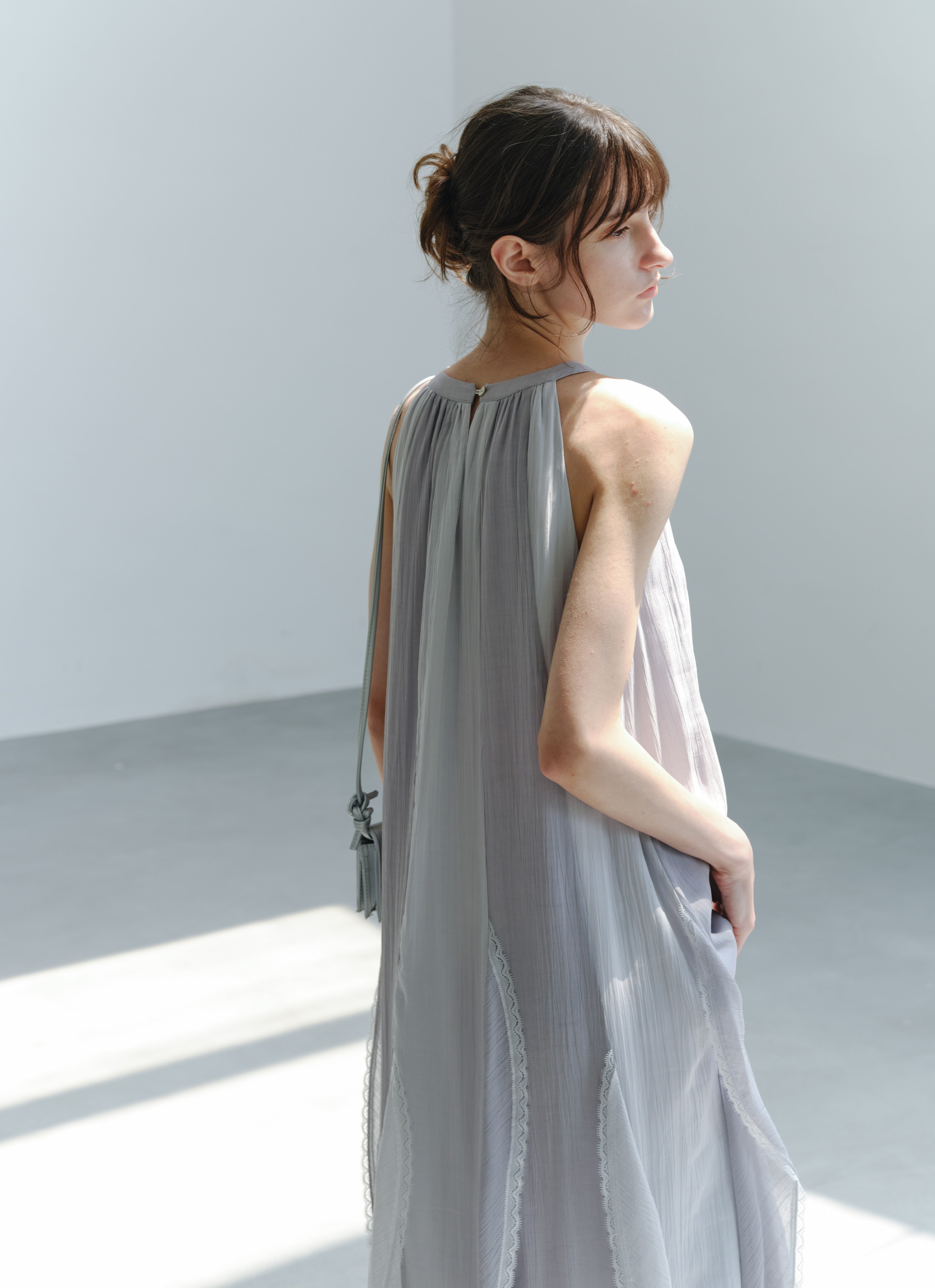 TIERED LACE COLLAR DRESS