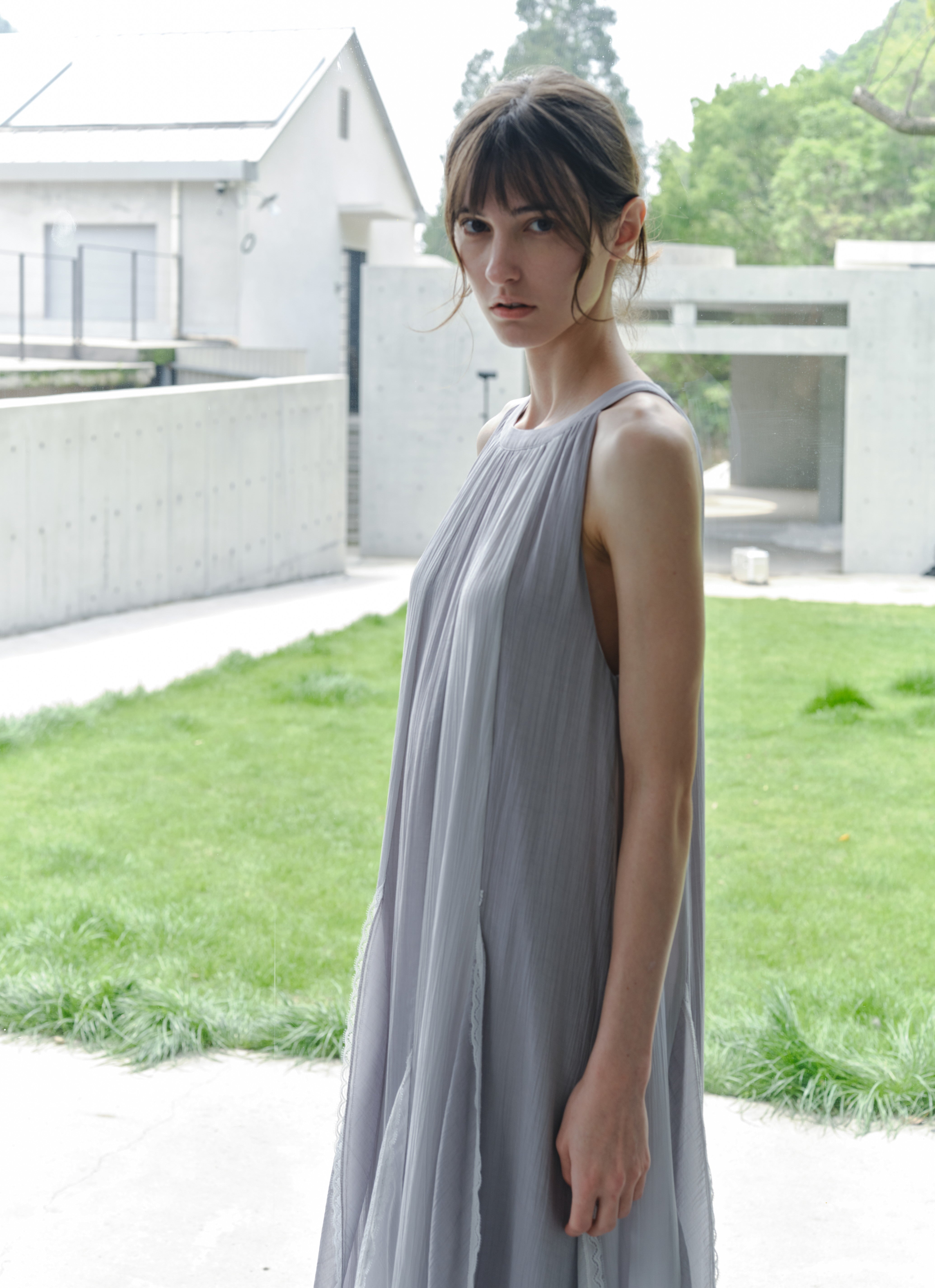 TIERED LACE COLLAR DRESS