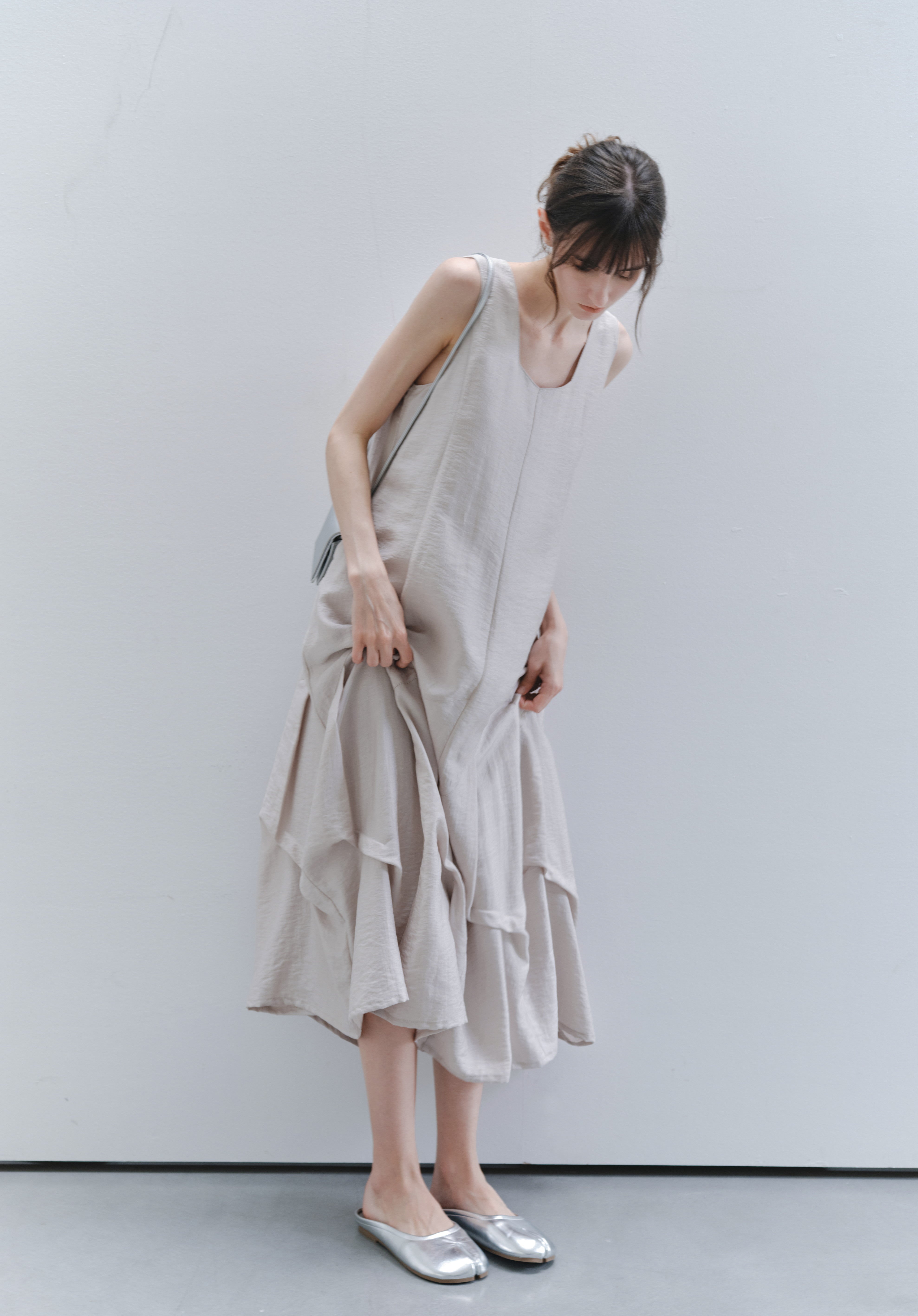 RANDOM TUCK PUFF DRESS / 랜덤 턱 퍼프 원피스
