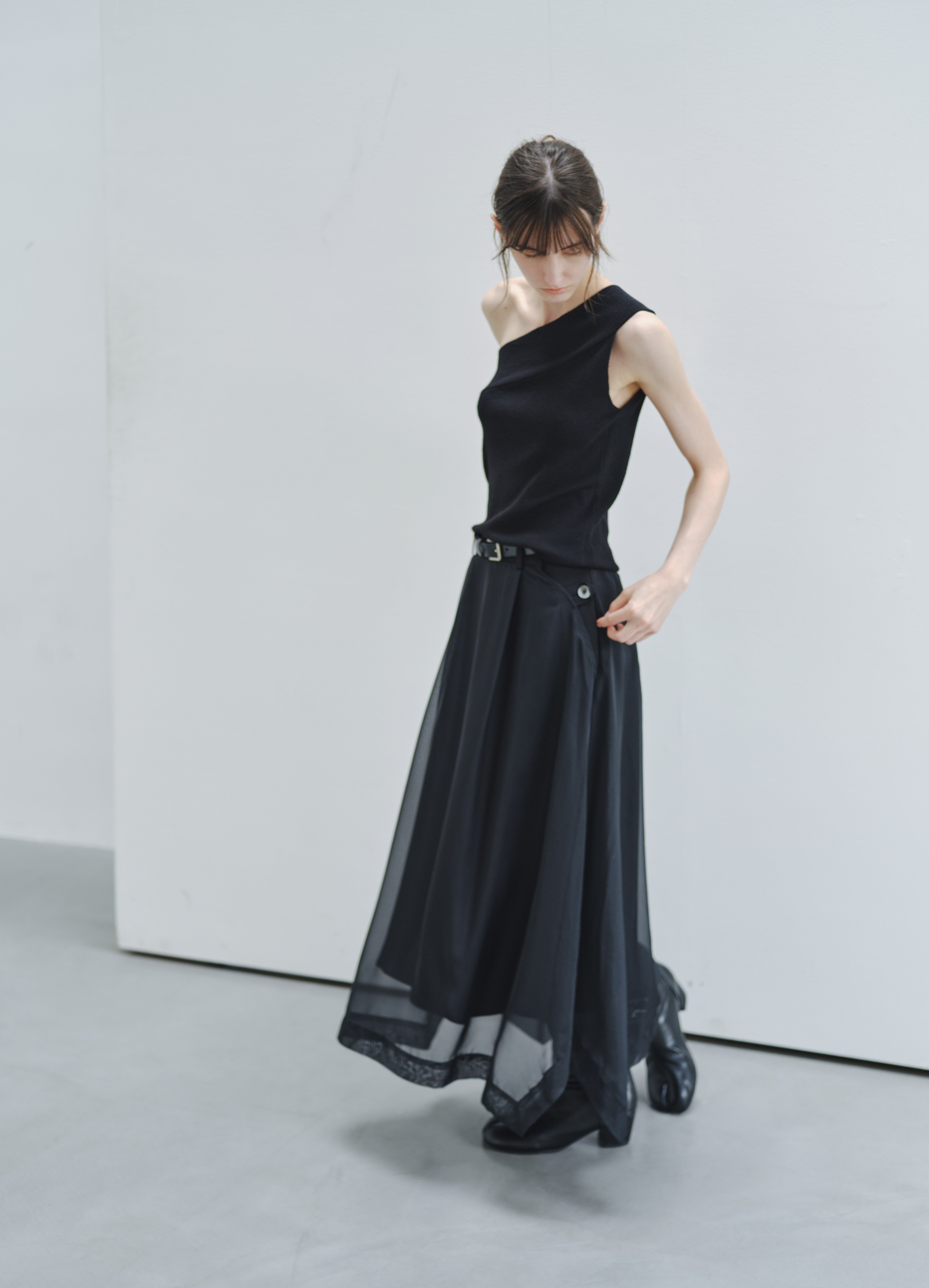 SHEER VEIL LAYERED SKIRT