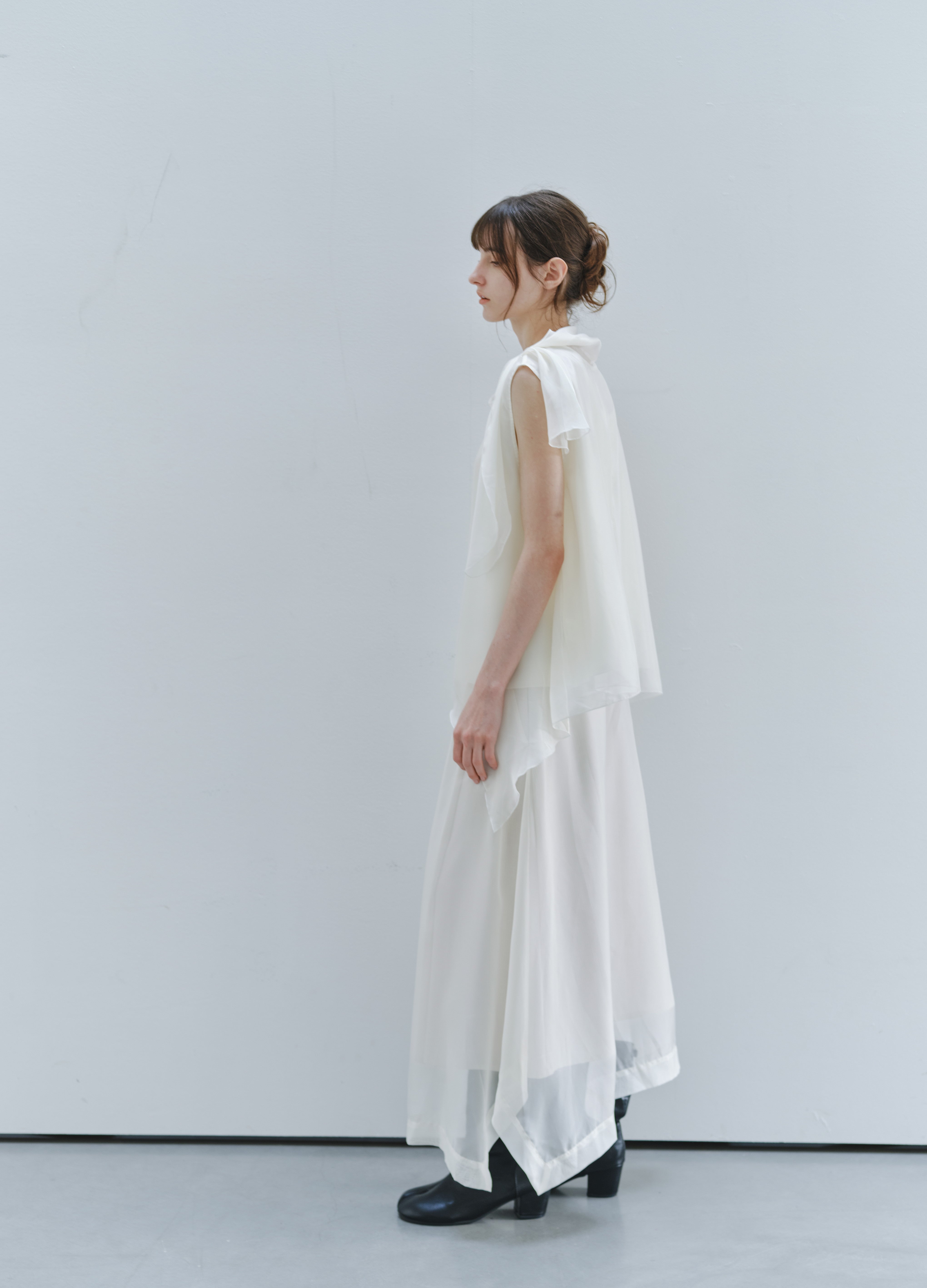 SHEER VEIL LAYERED SKIRT