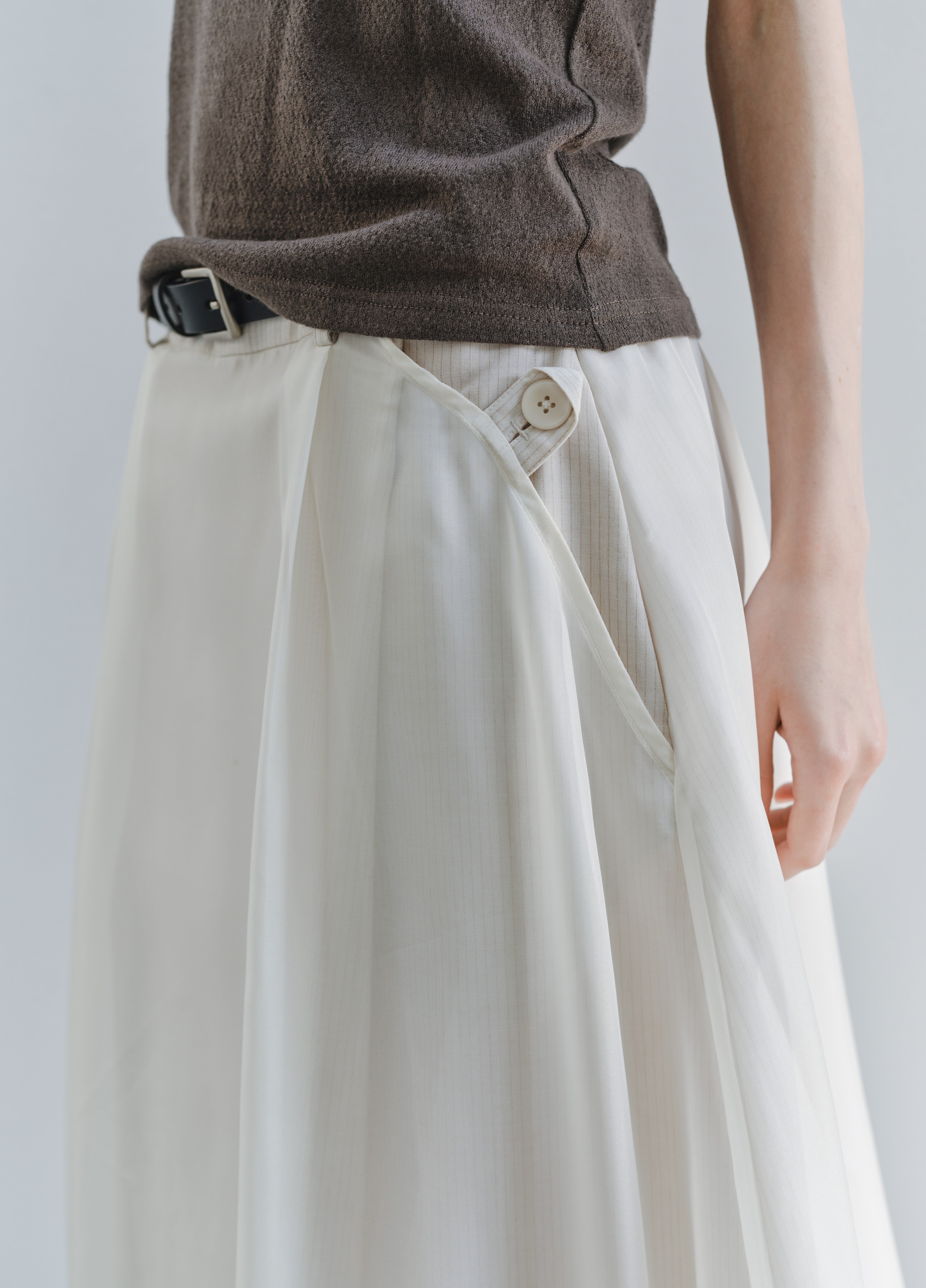 SHEER VEIL LAYERED SKIRT