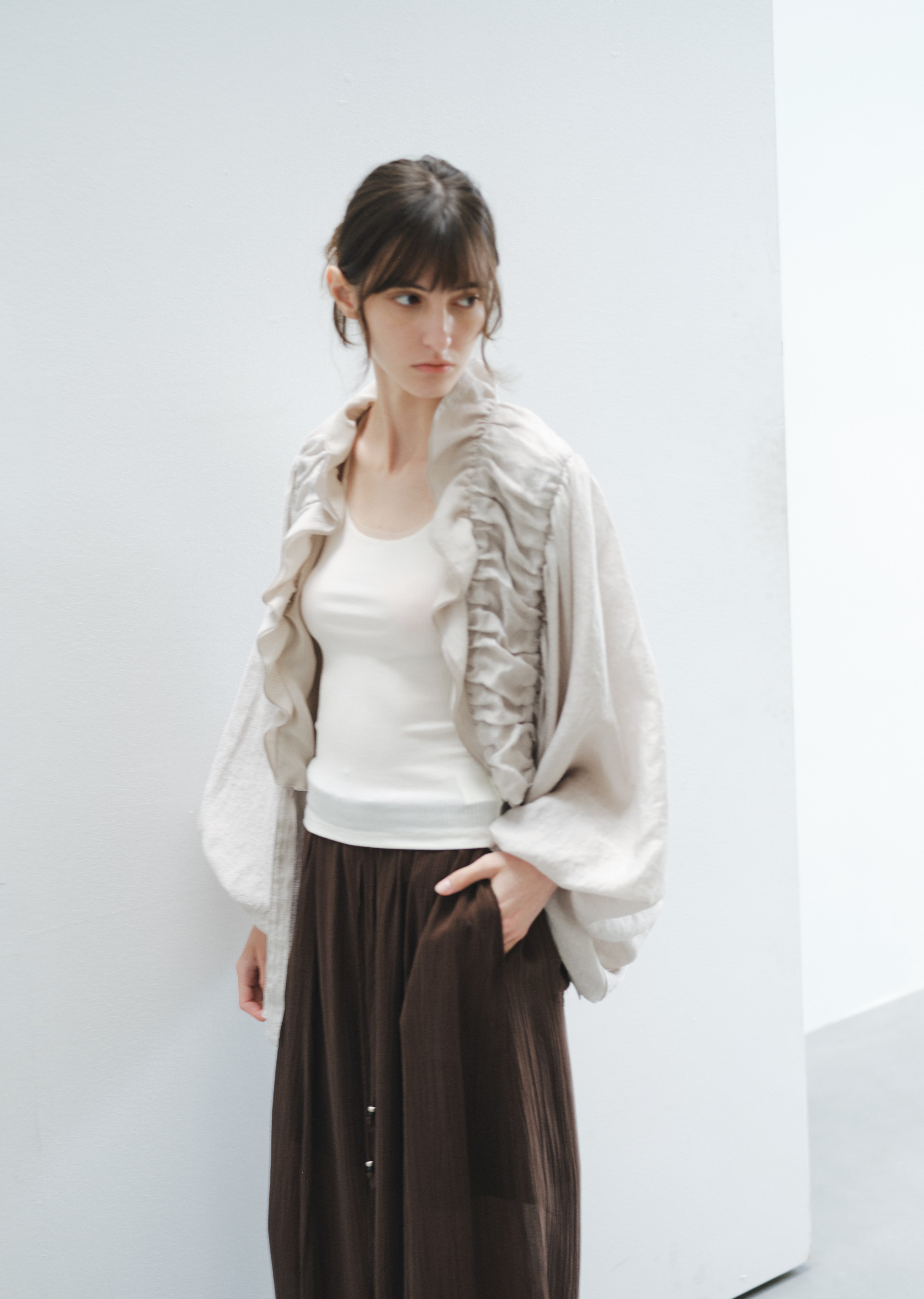 FRILL GATHER DRAPE BLOUSON / 프릴 개더 드레이프 블라우스
