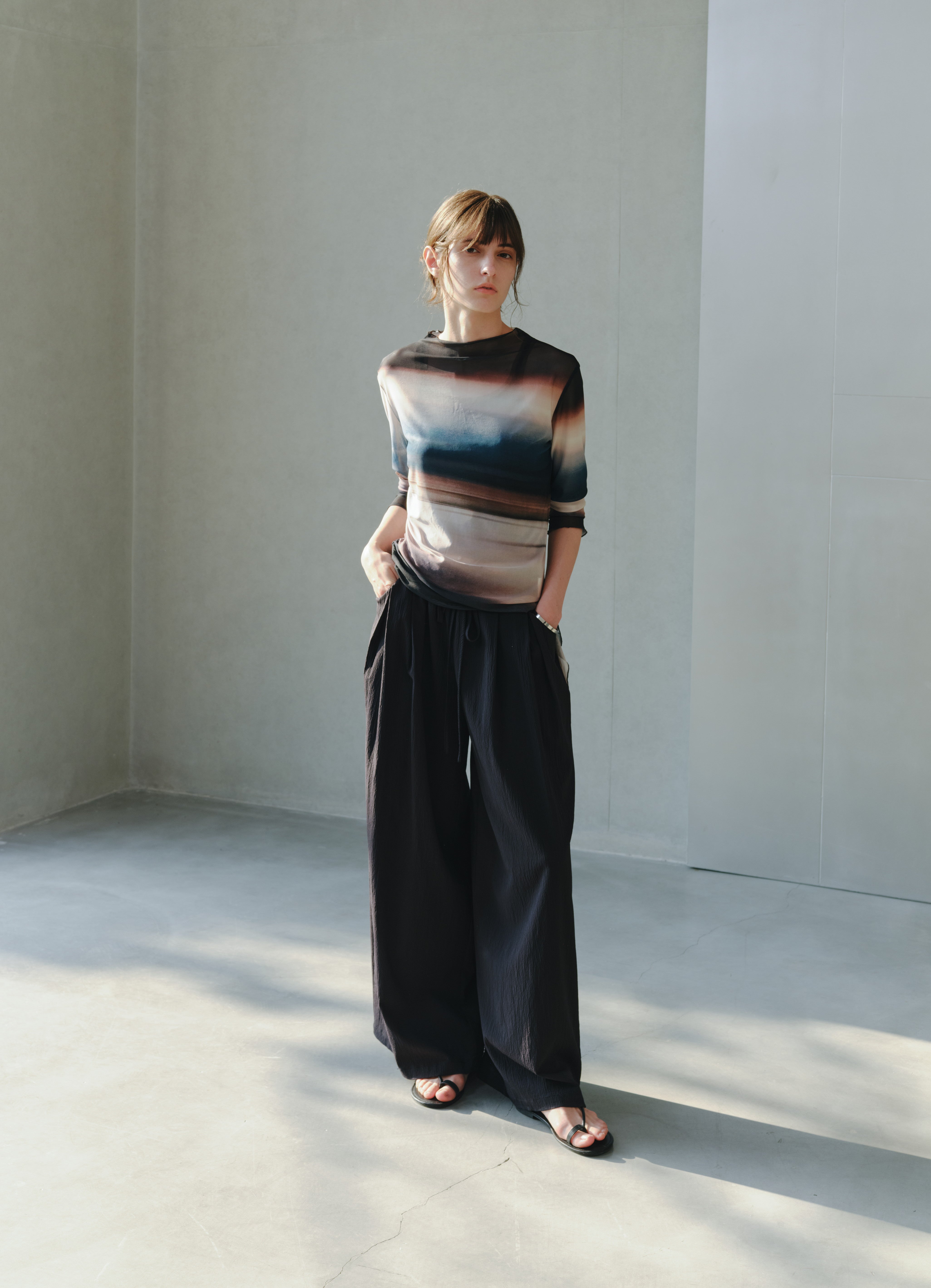 GLOW TIE SHEER TOP