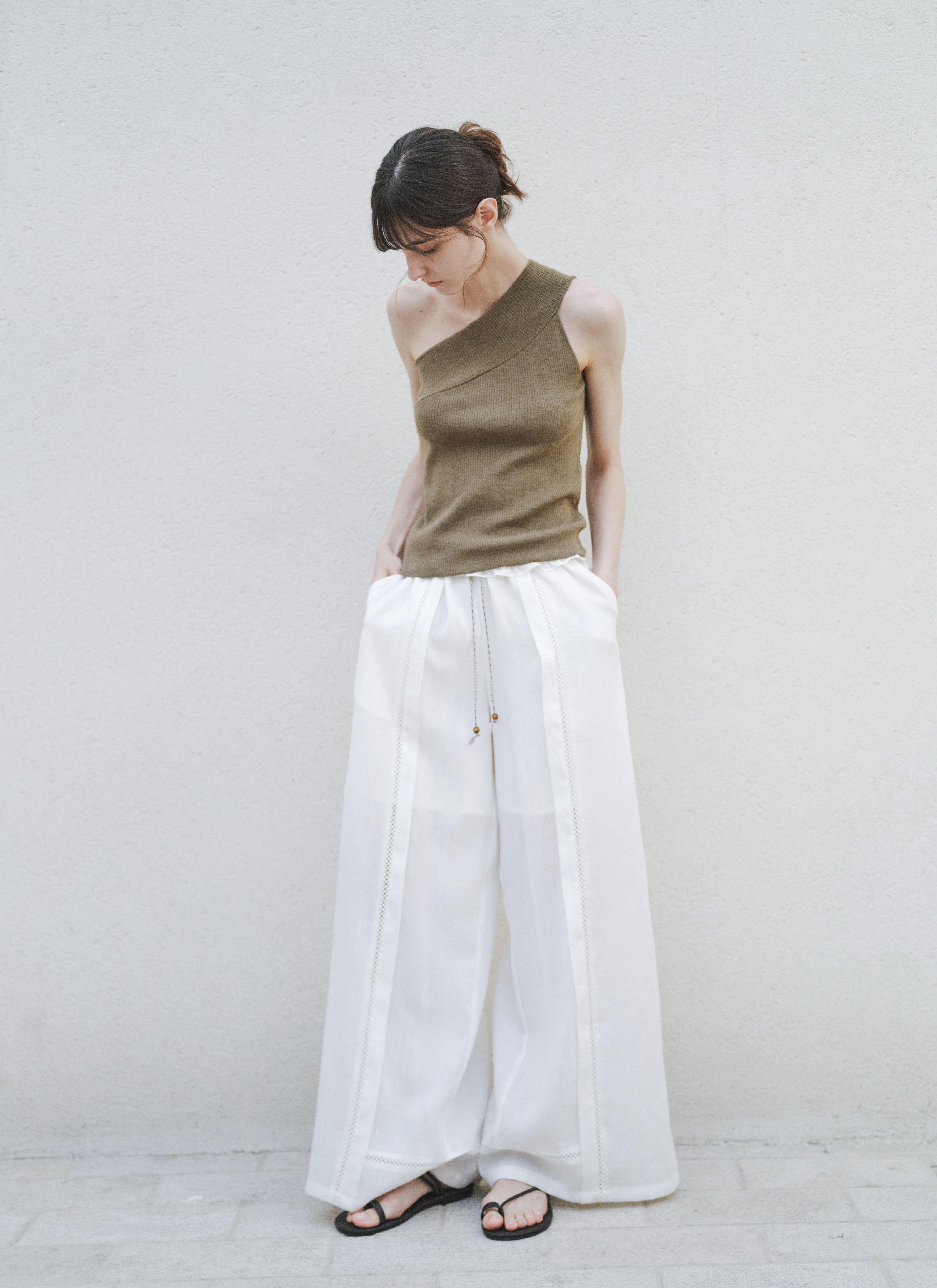 CROCHET LINE WIDE PANTS