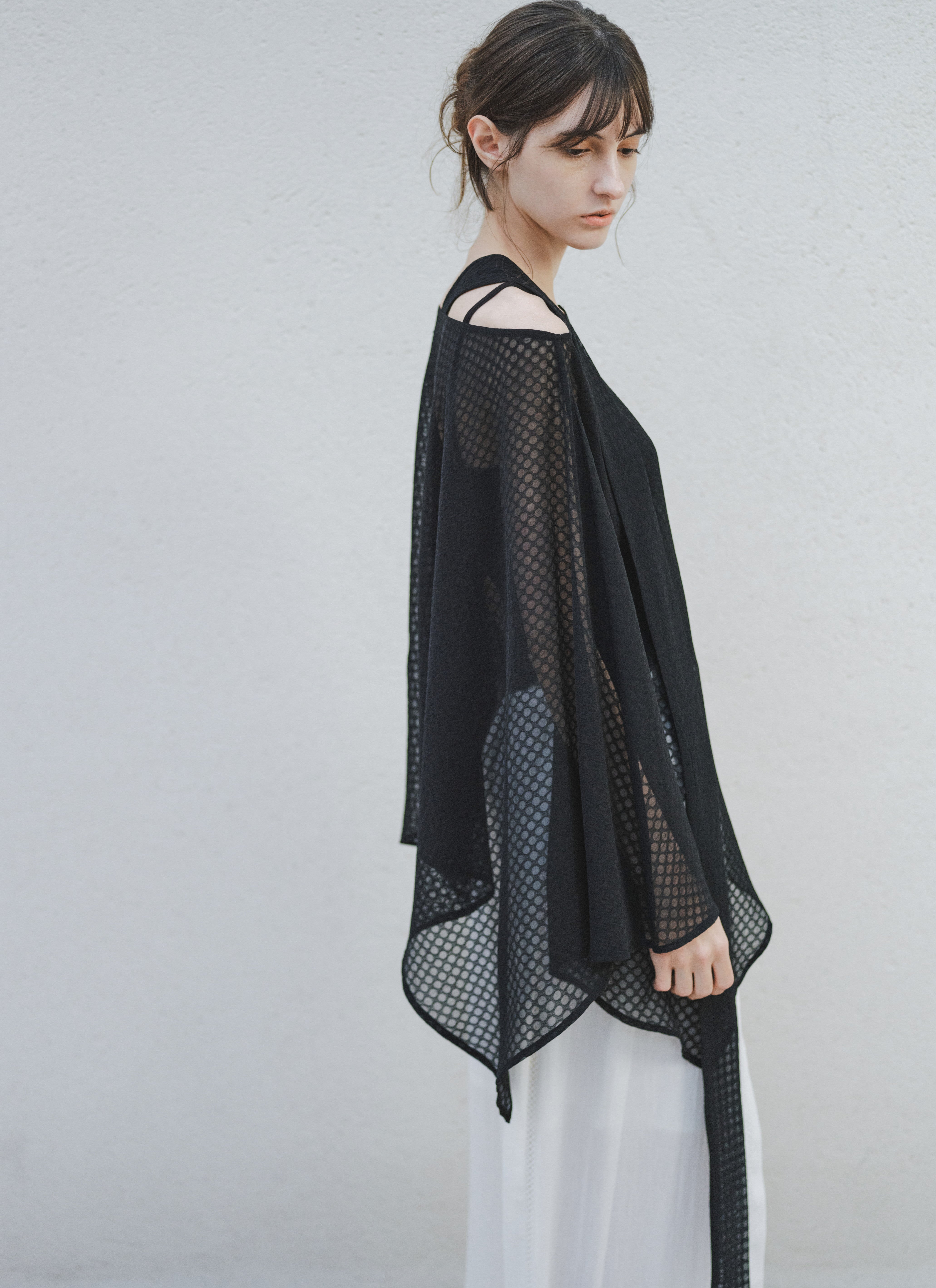 MULTI LAYERED BUBBLE TOP