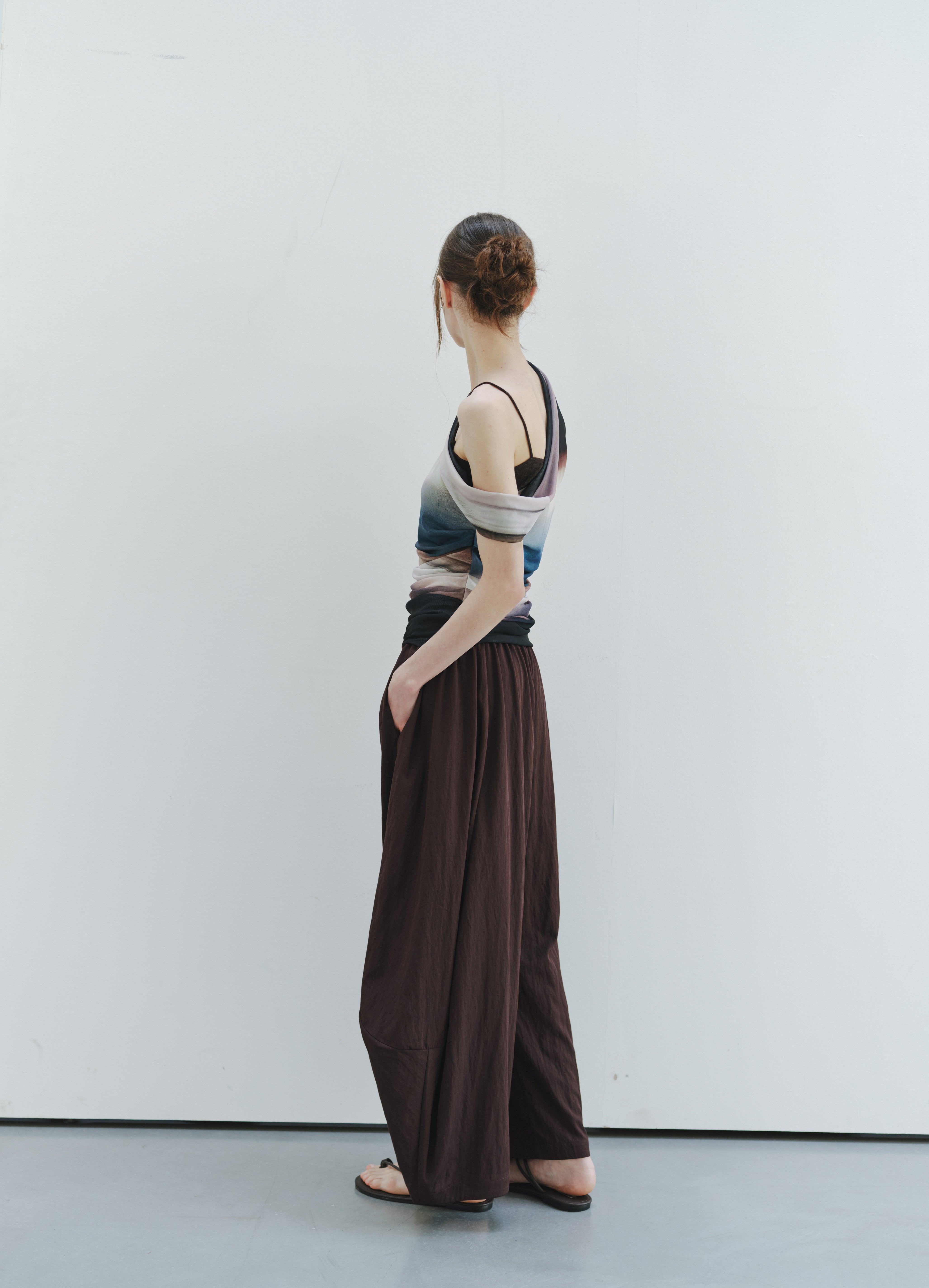 LIGHT SHADOW MESH TOP