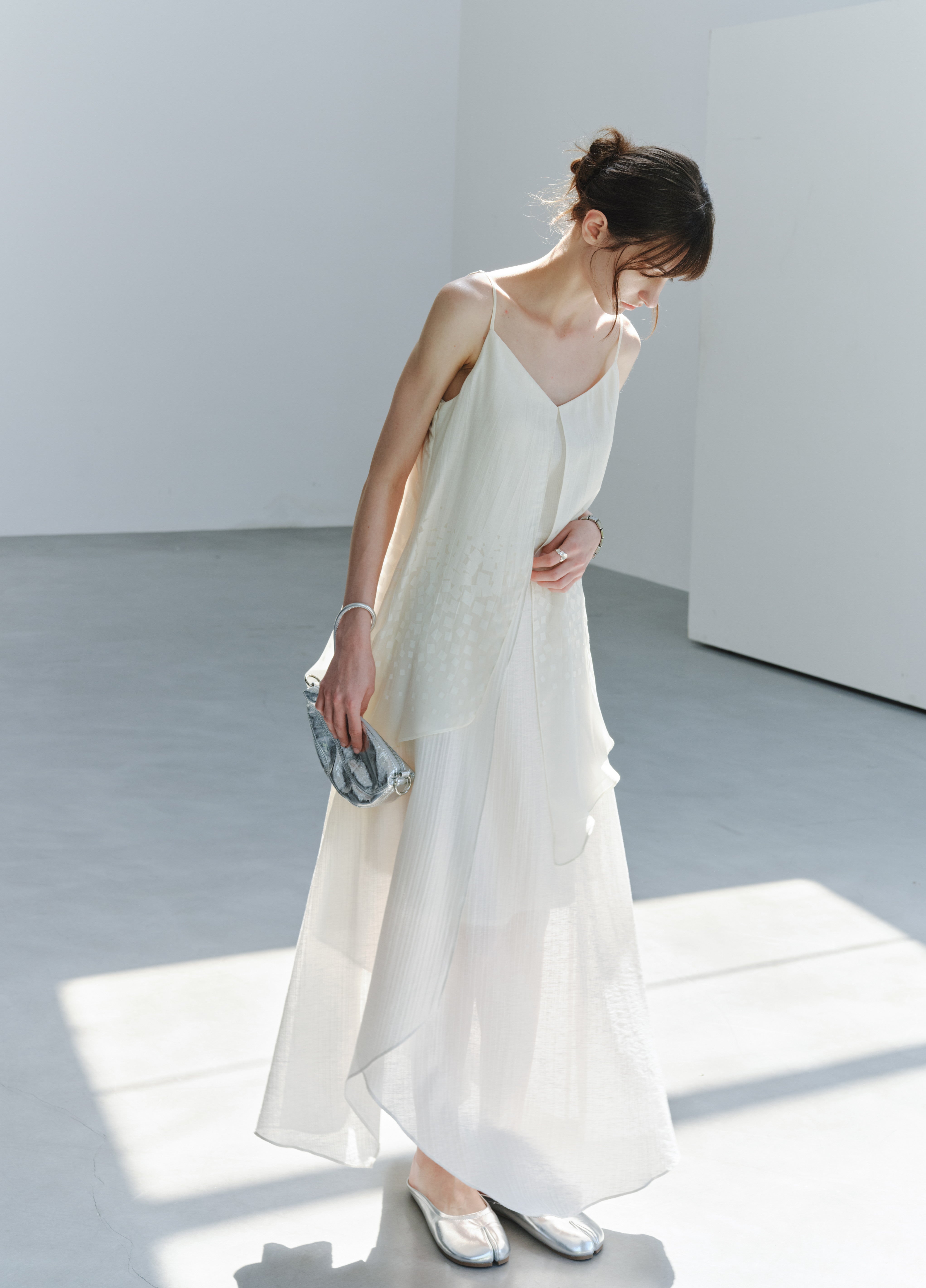 LAYERED FLARE FLOW DRESS