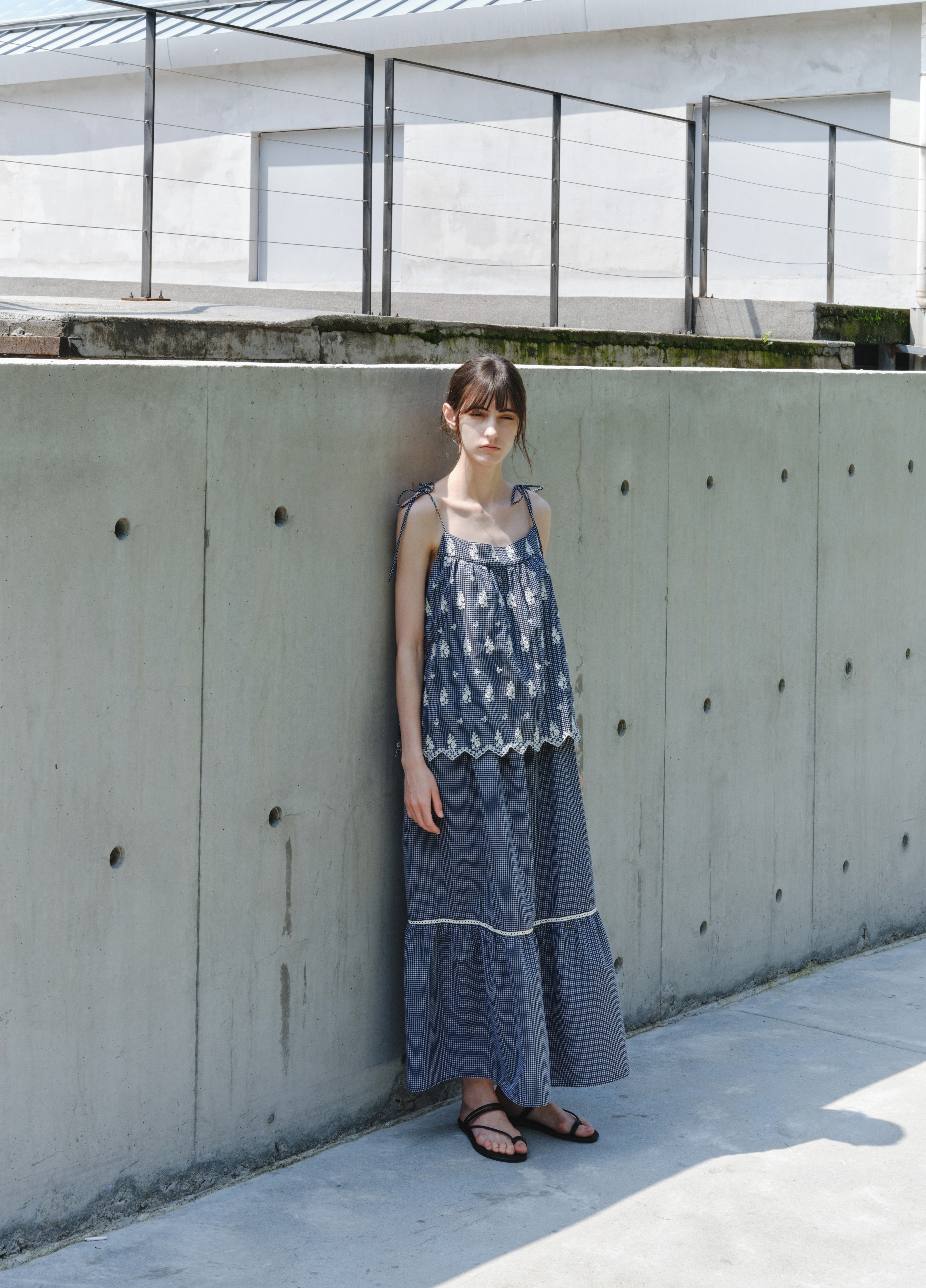 FLOWER STITCH CHECK DRESS