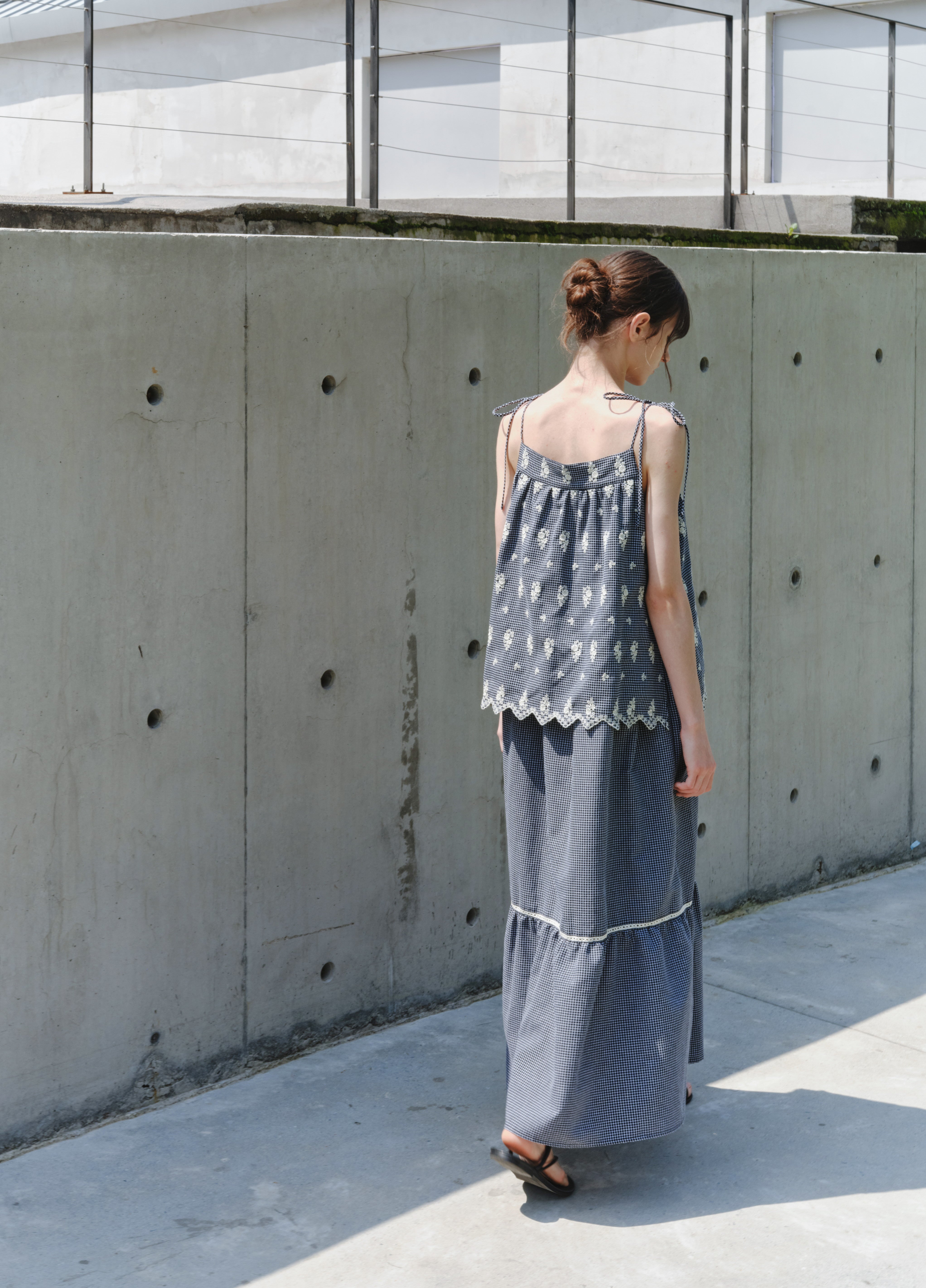 FLOWER STITCH CHECK DRESS