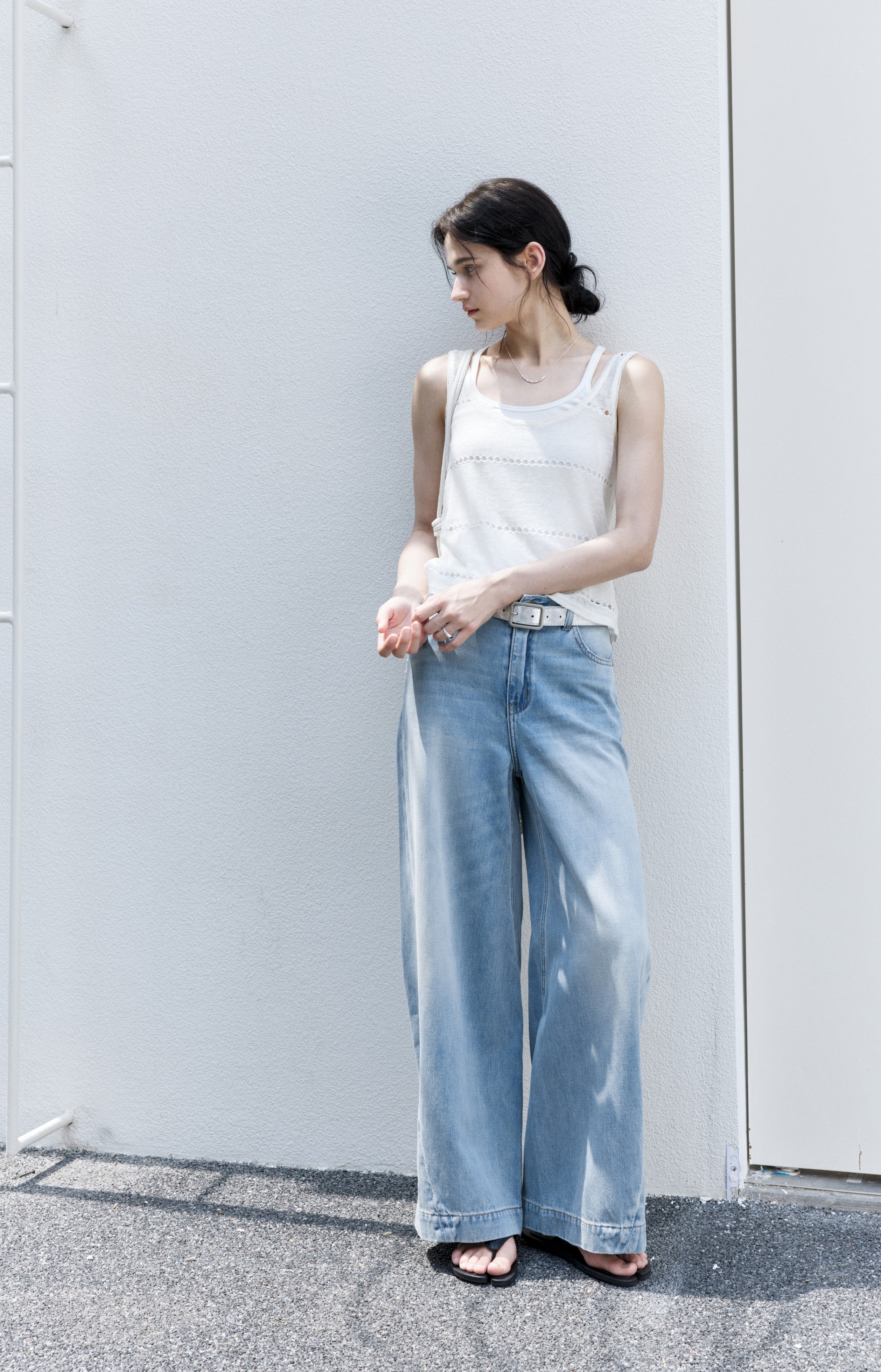 WASHED BLUE WIDE JEANS / 워시드 블루 와이드 청바지
