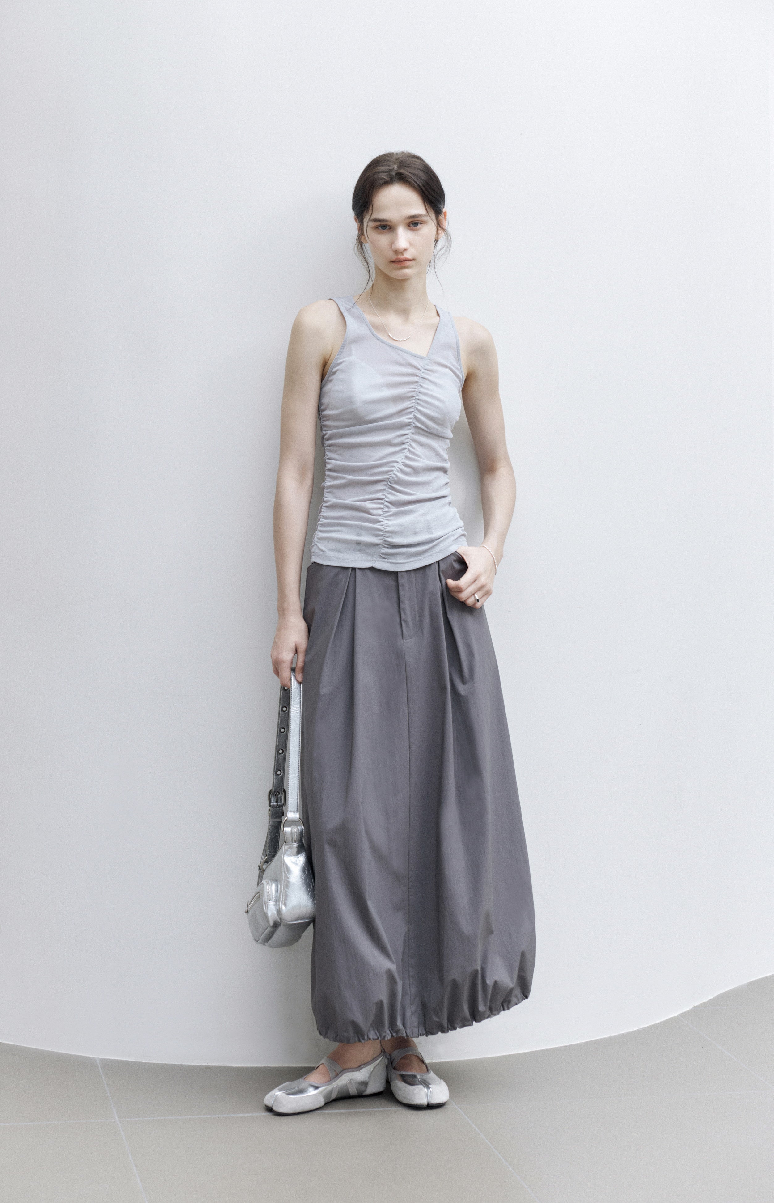 SLIM FIT SHIRRED TOP / 슬림 피트 셔링 톱