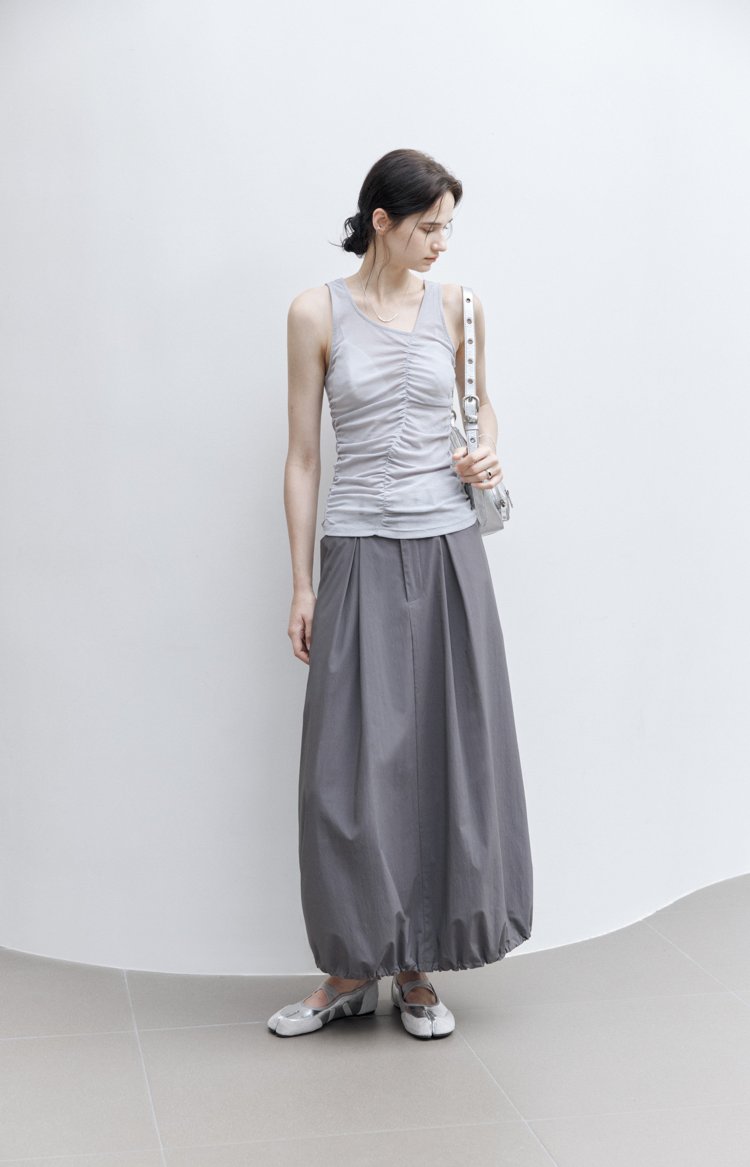 SLIM FIT SHIRRED TOP / 슬림 피트 셔링 톱