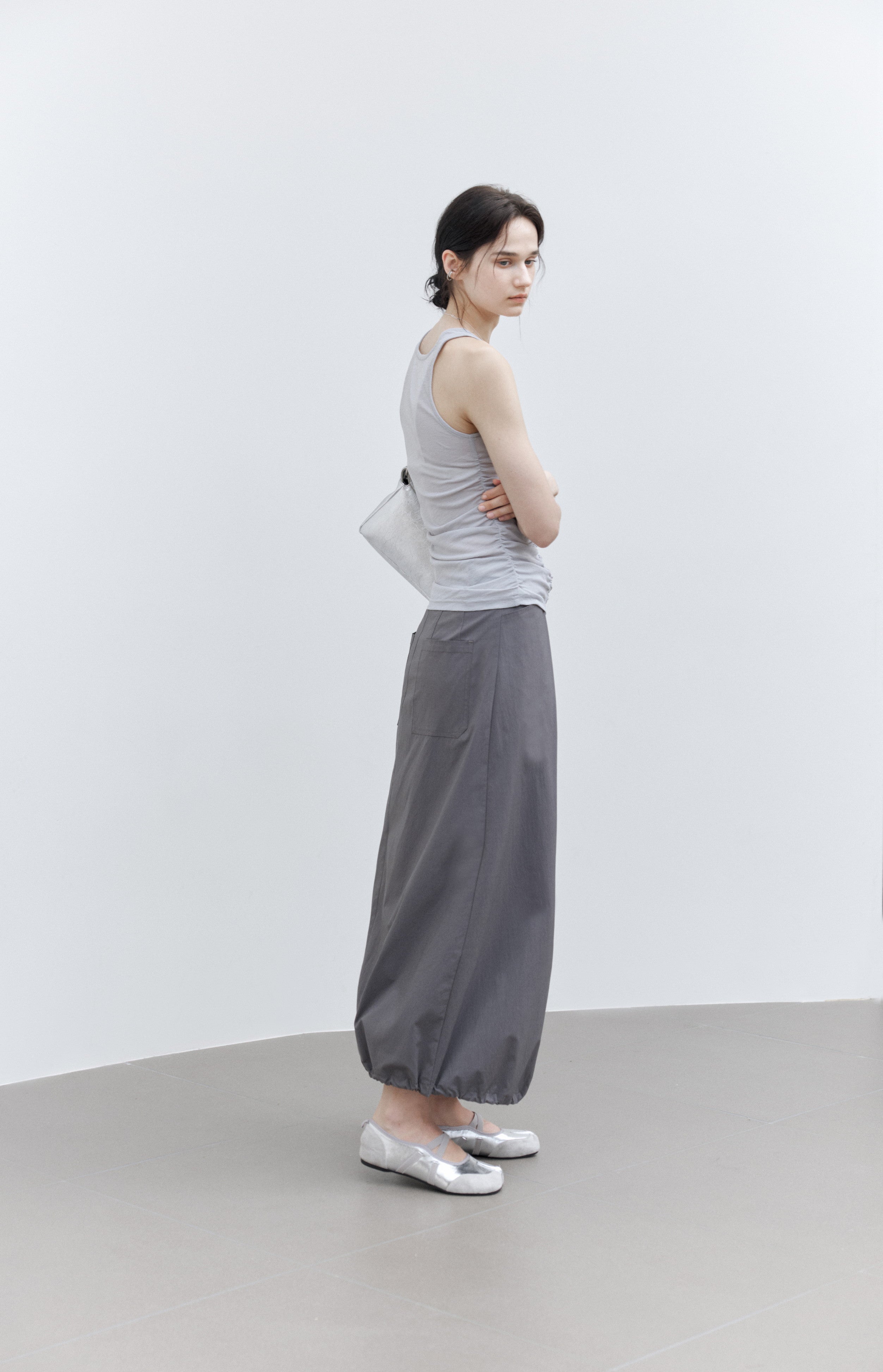 SLIM FIT SHIRRED TOP / 슬림 피트 셔링 톱