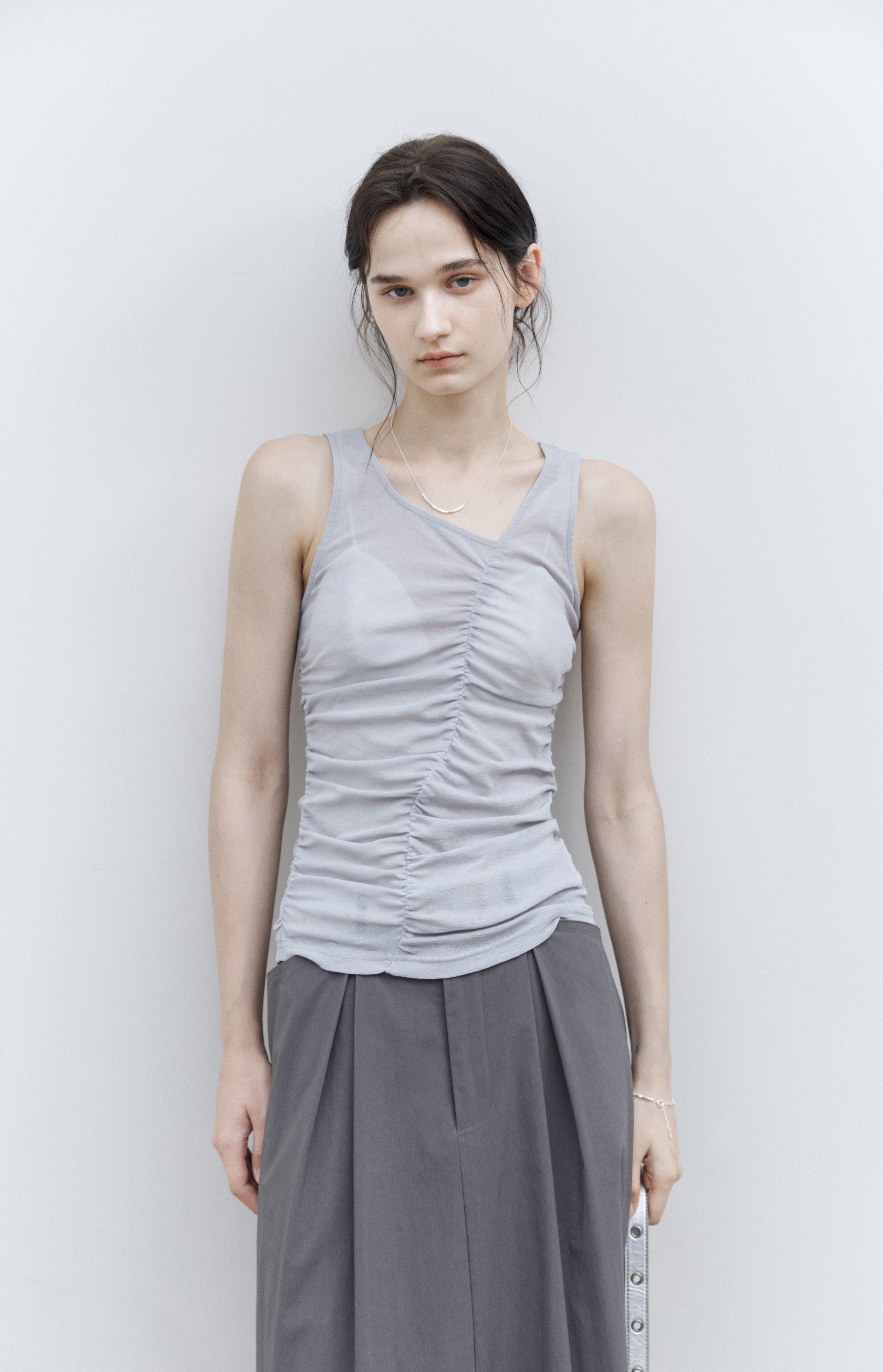 SLIM FIT SHIRRED TOP / 슬림 피트 셔링 톱