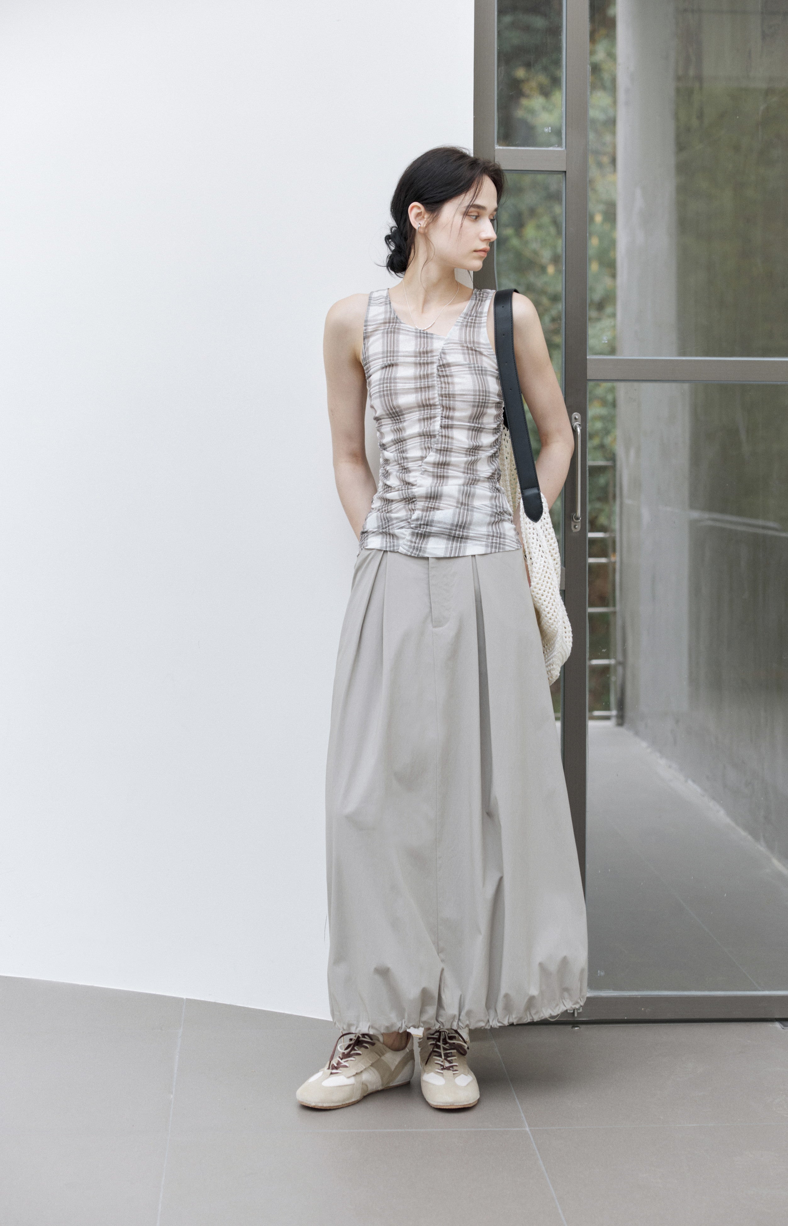 SLIM FIT SHIRRED TOP / 슬림 피트 셔링 톱