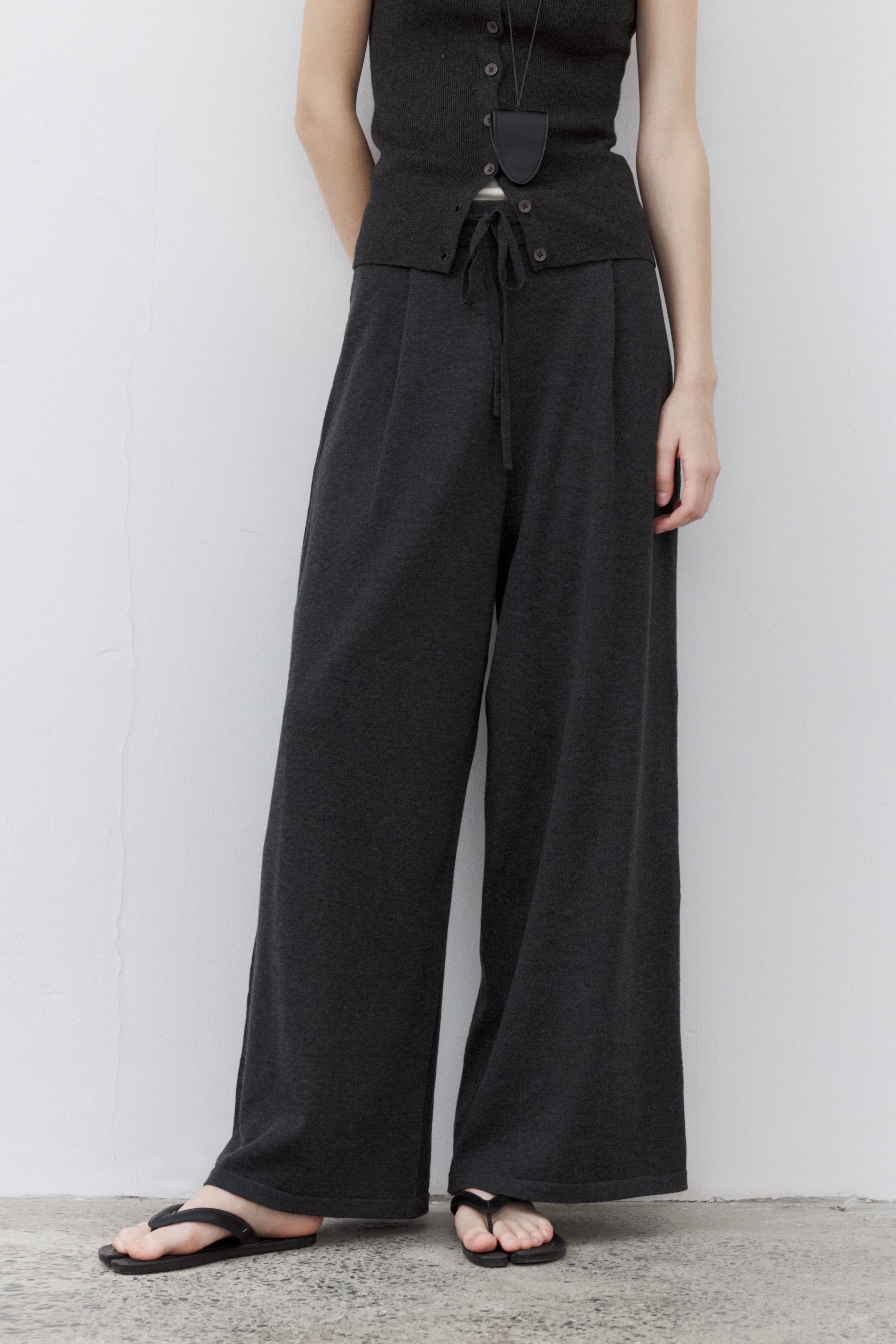 AIRY DRAPE WIDE PANTS