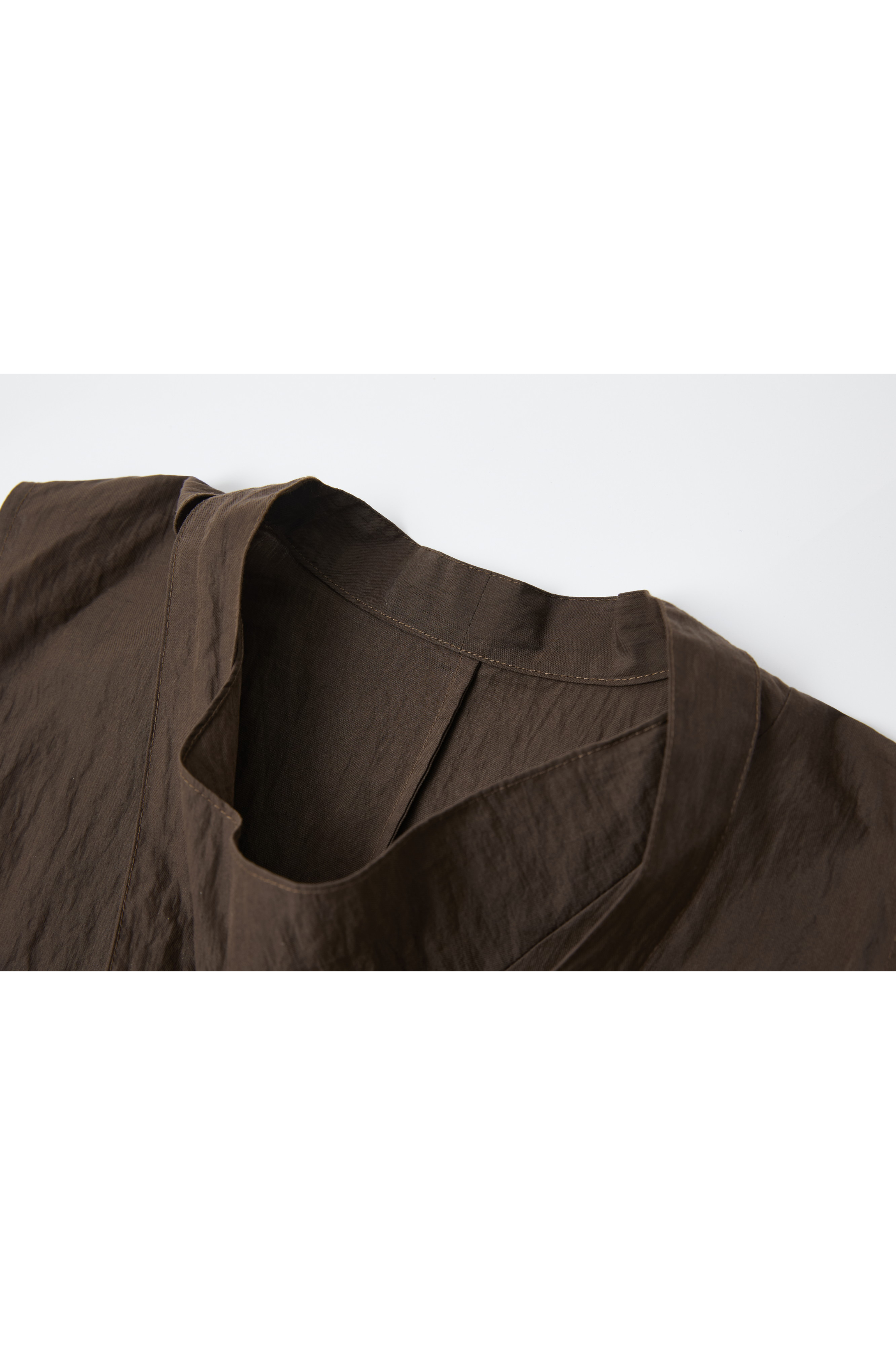 VOLUME FLARE BROWN BLOUSE
