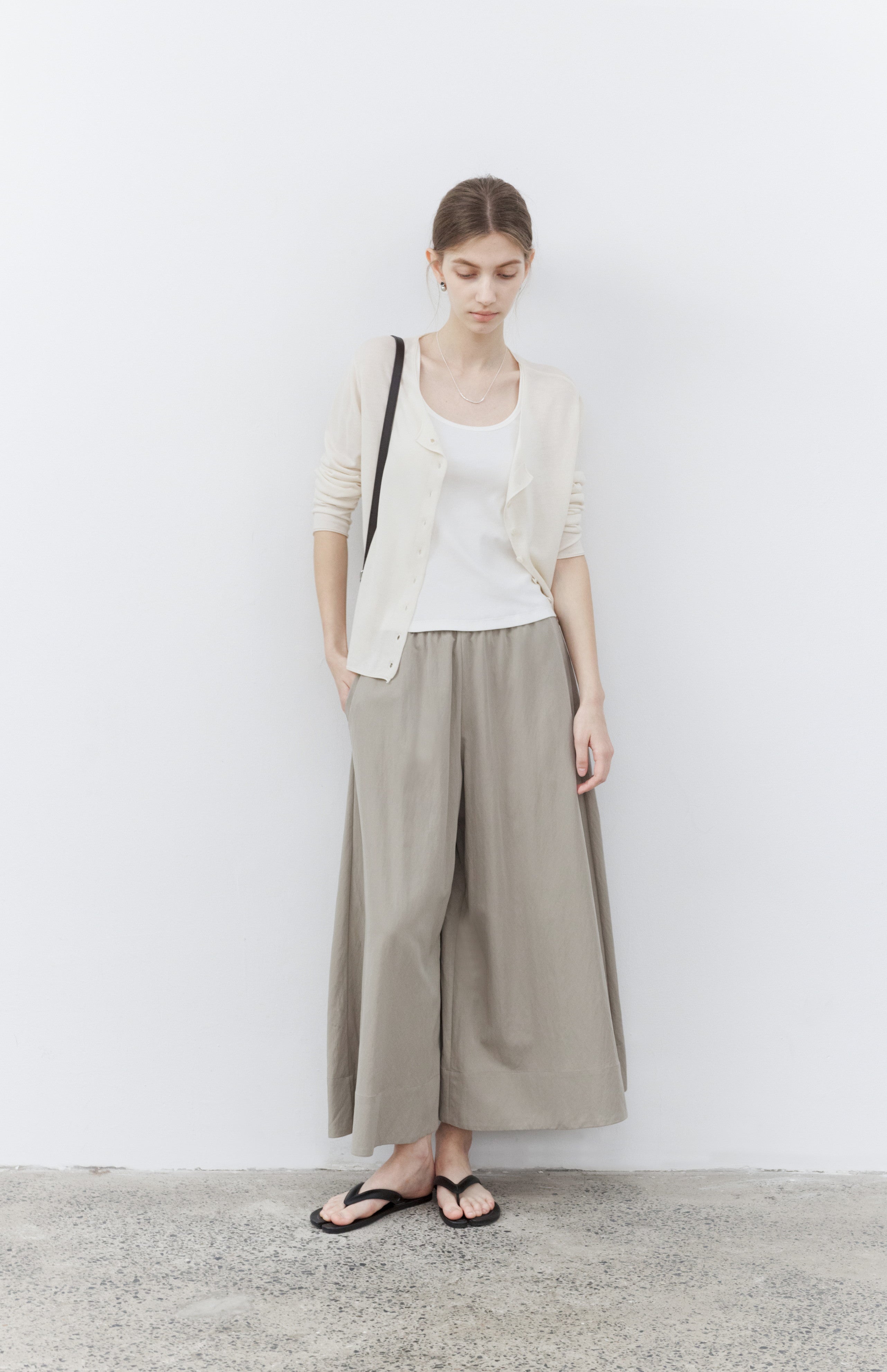 FLARE LOOSE WIDE PANTS
