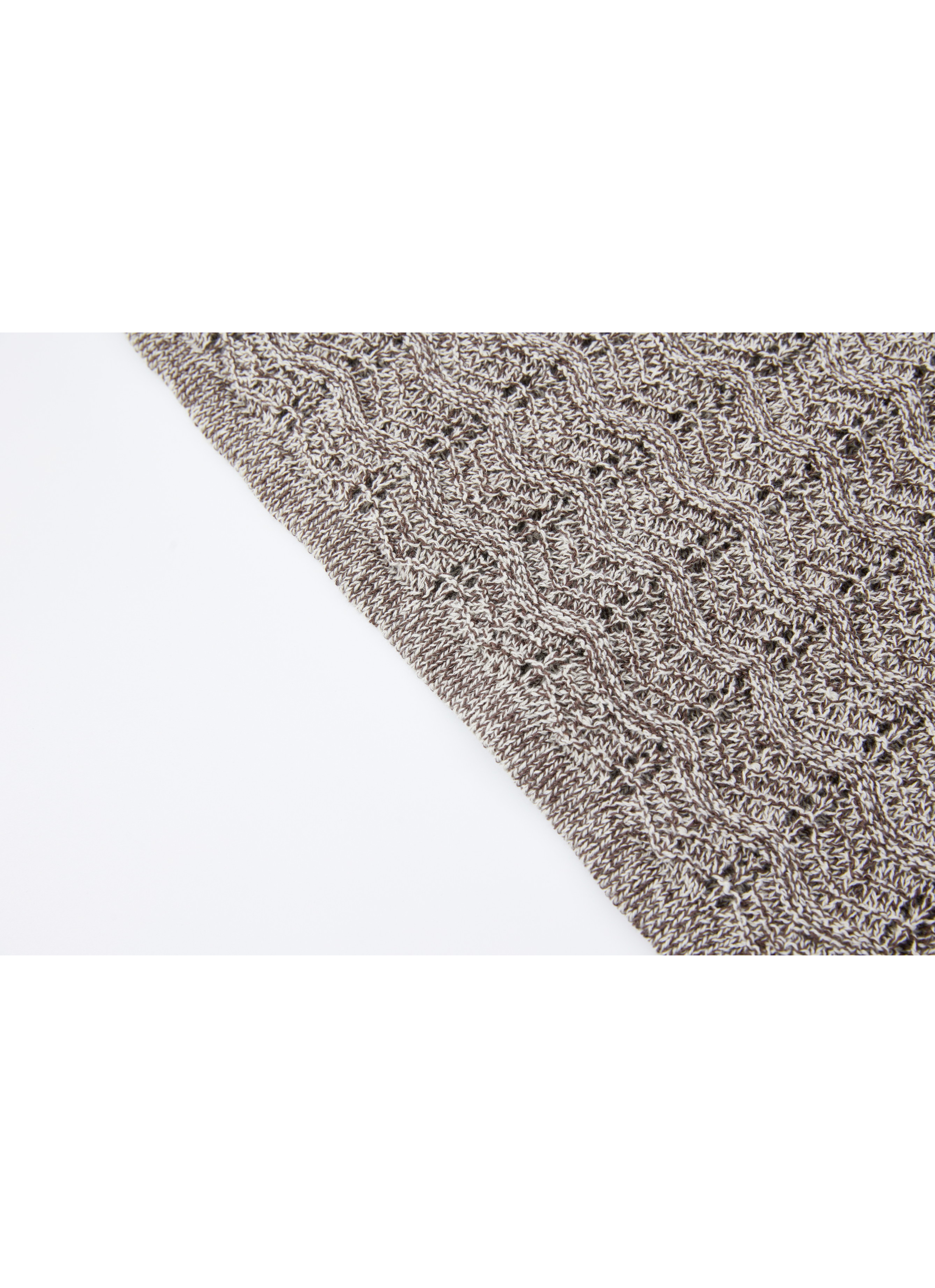 LOOSE TWIST KNIT VEST