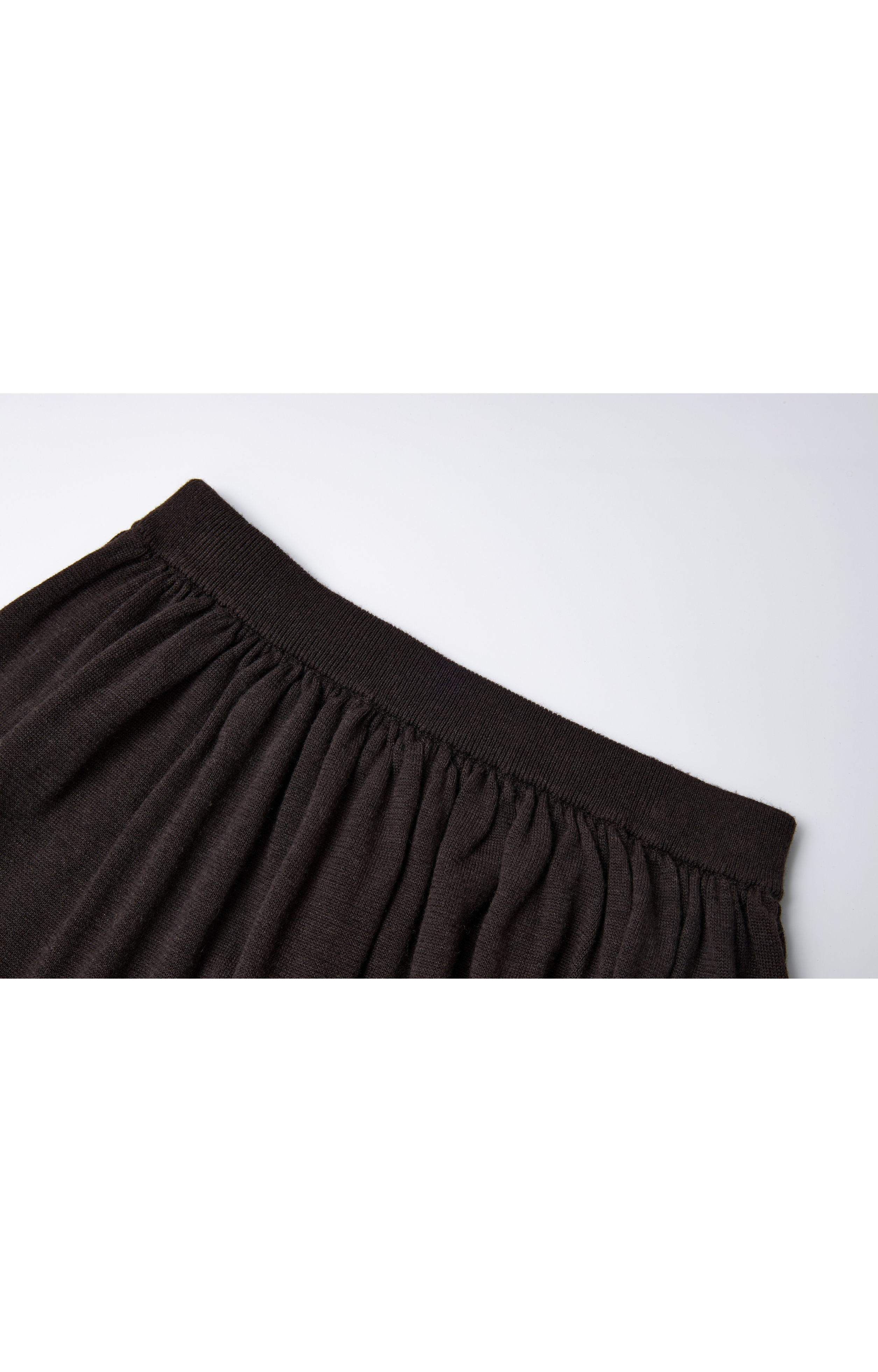 SOFT PLEATED DRAPE SKIRT