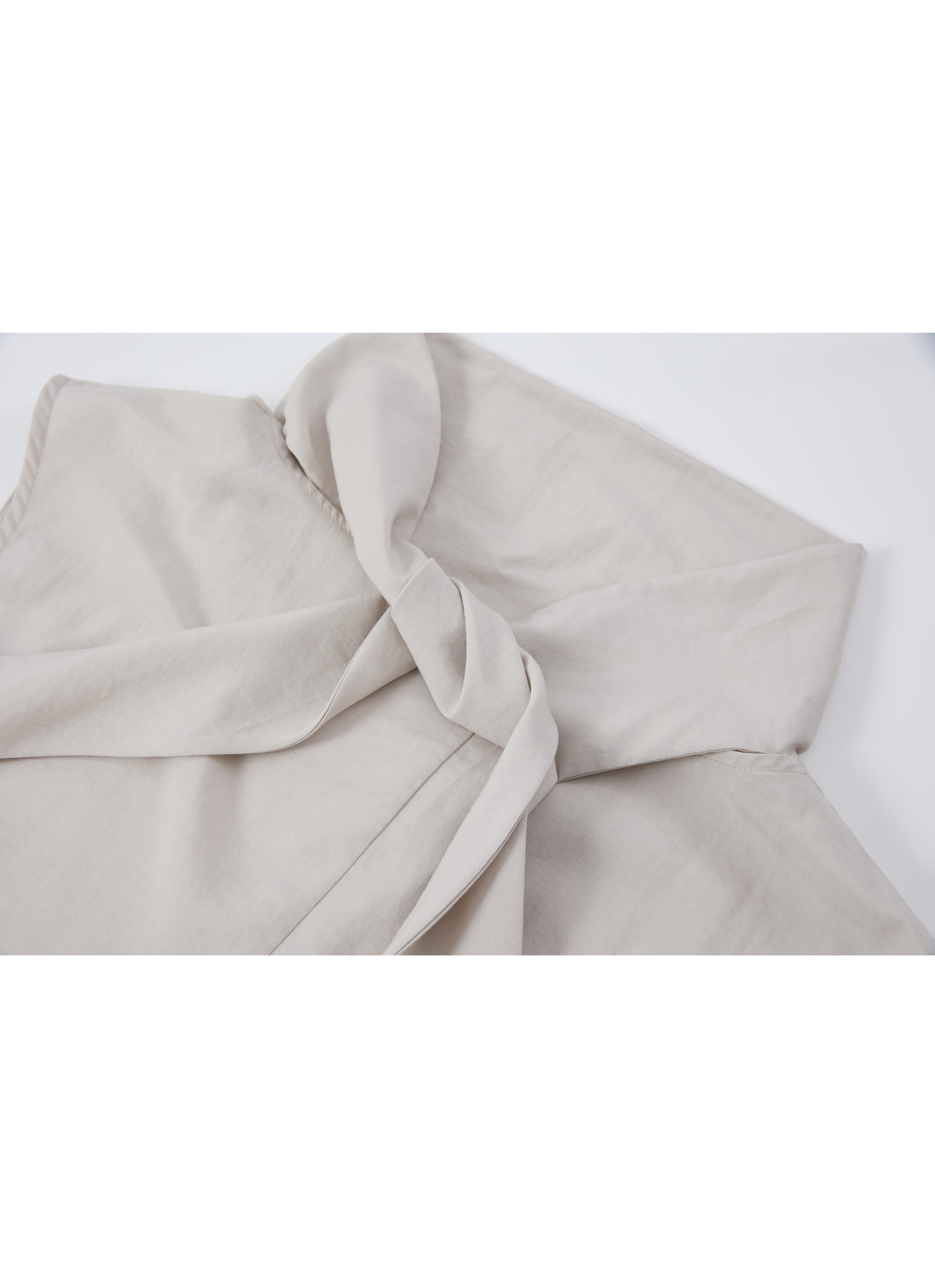 BACK TIE SOFT BLOUSE