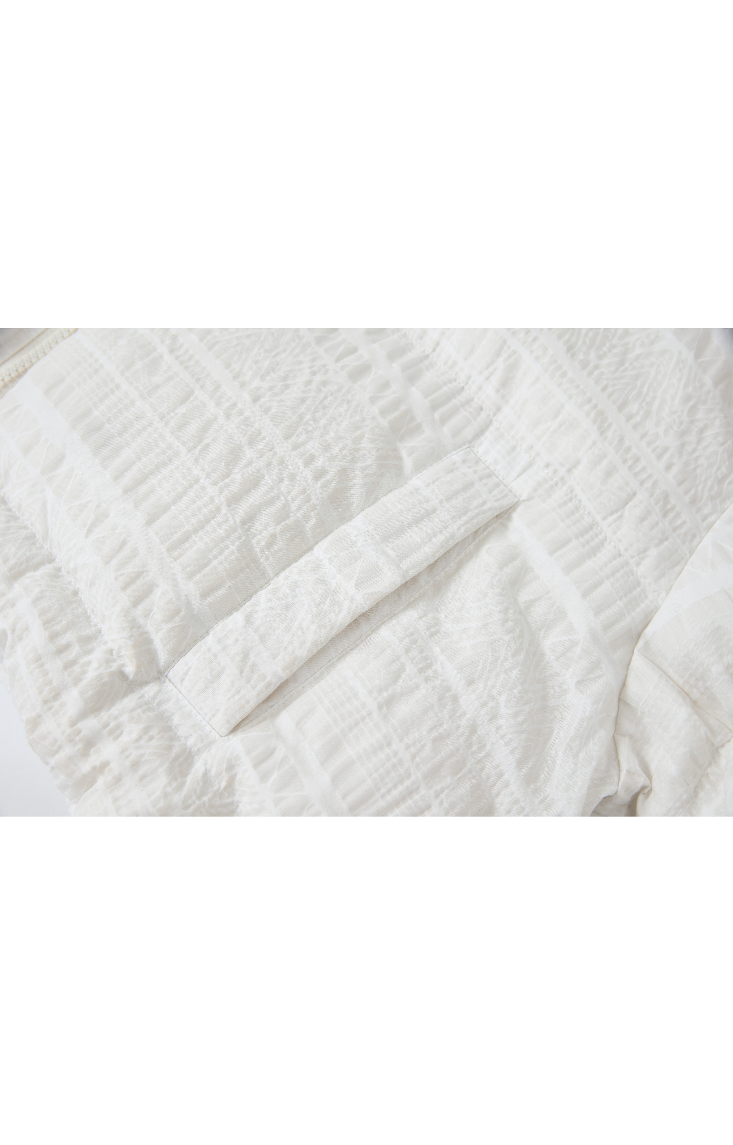 SNOW PATTERN WHITE DOWN