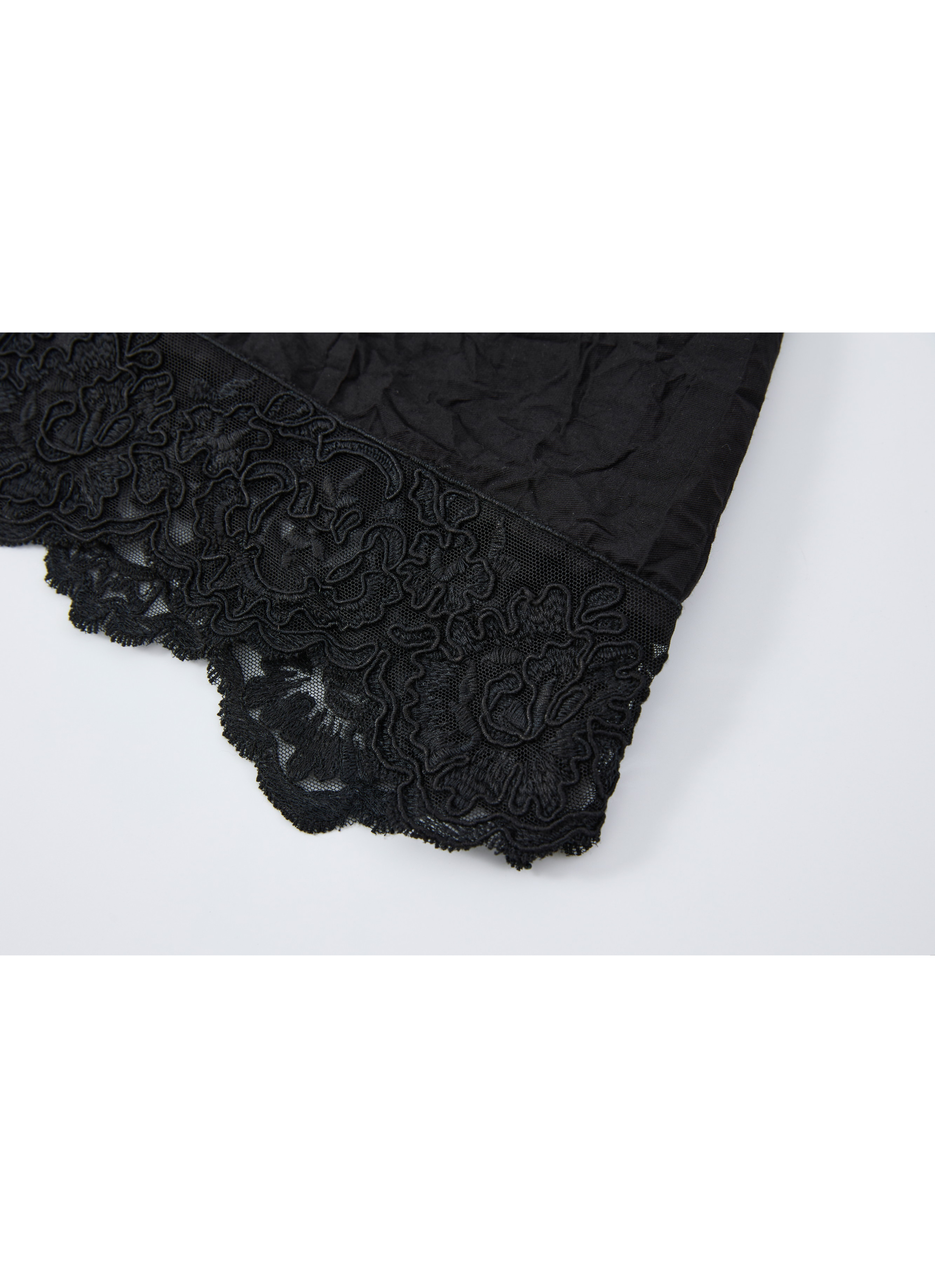 FRENCH LACE CAMI TOP