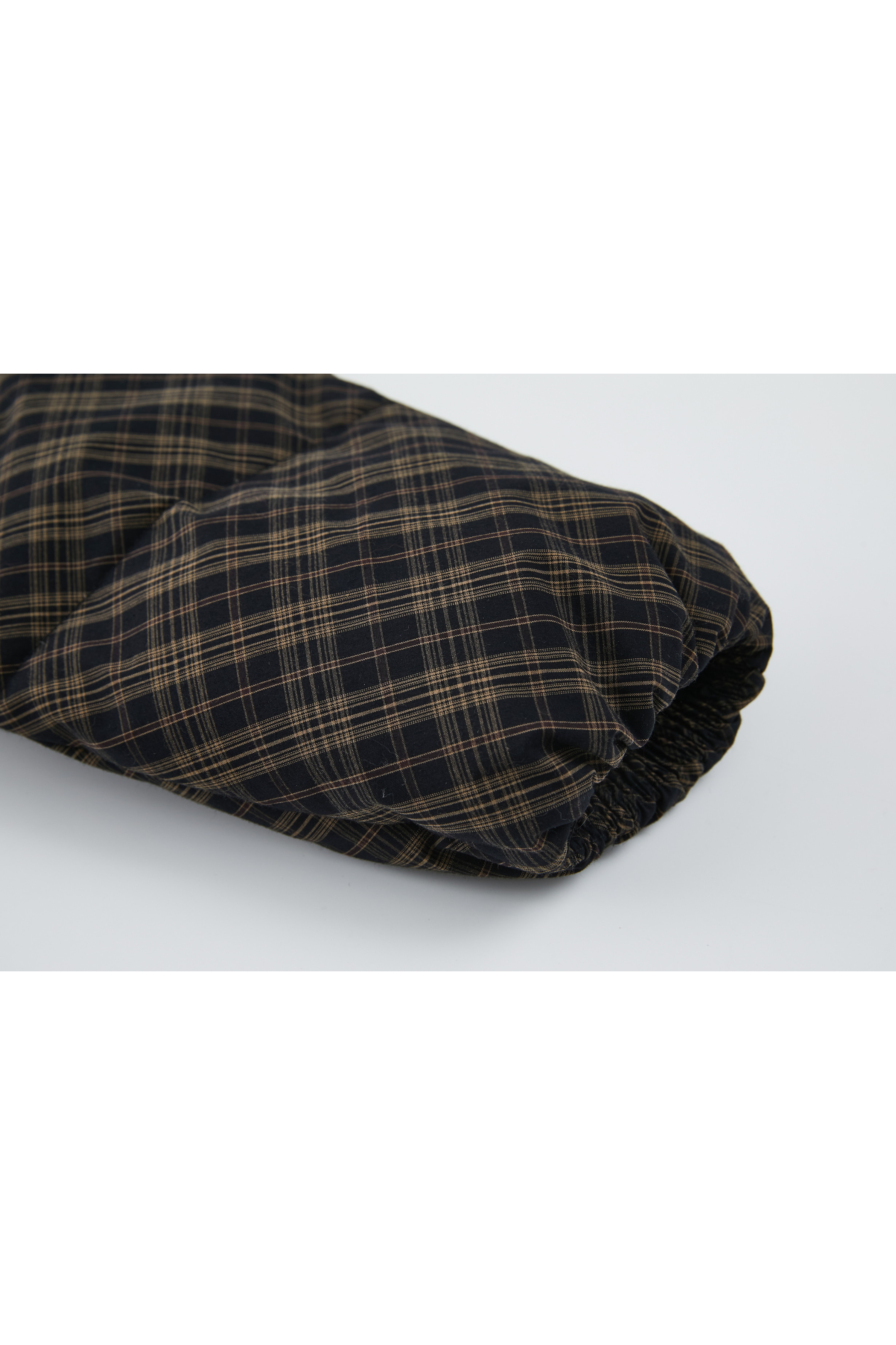 DARK PLAID LAPEL DOWN