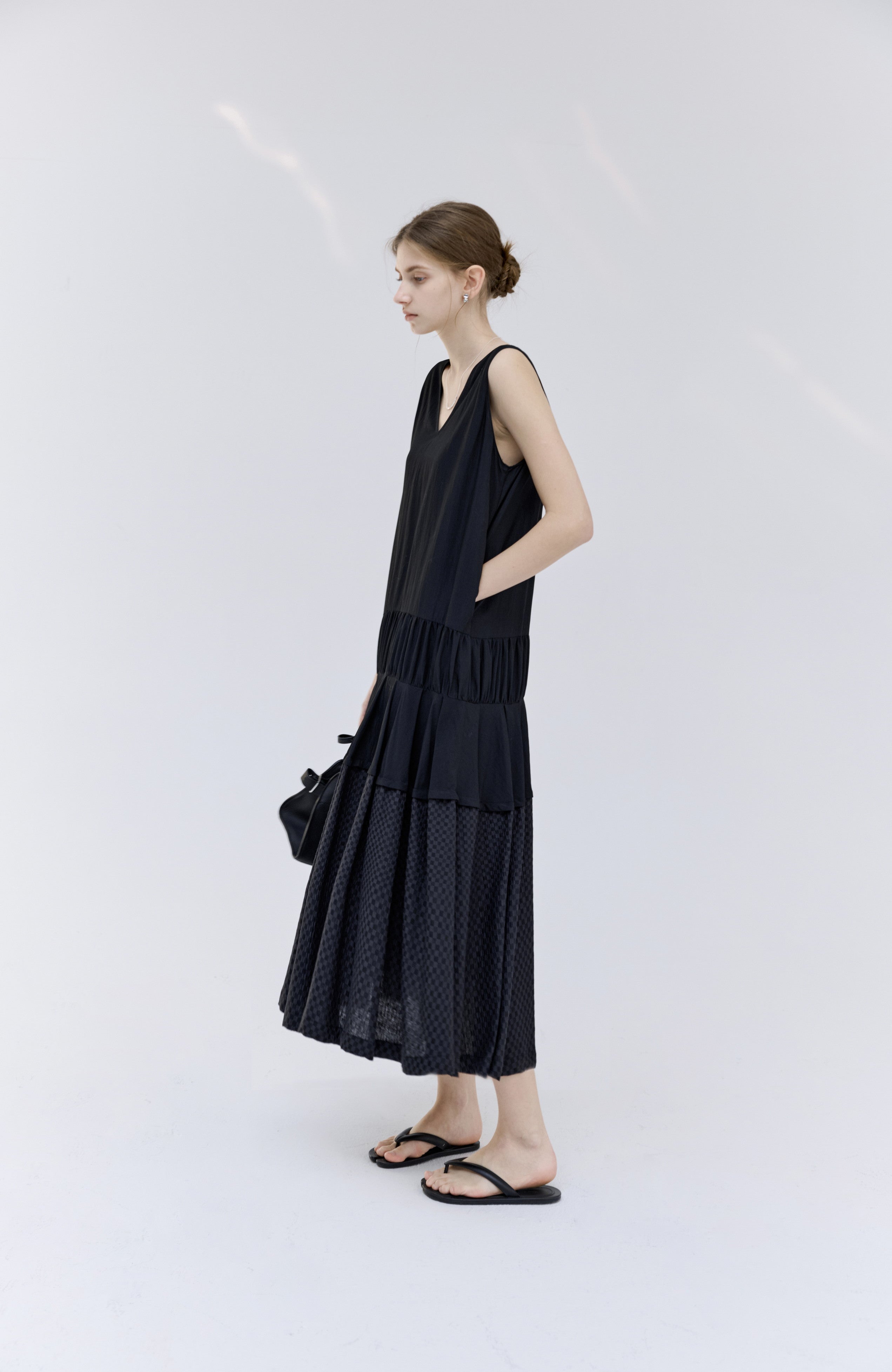 HEM EDGE TIERED DRESS