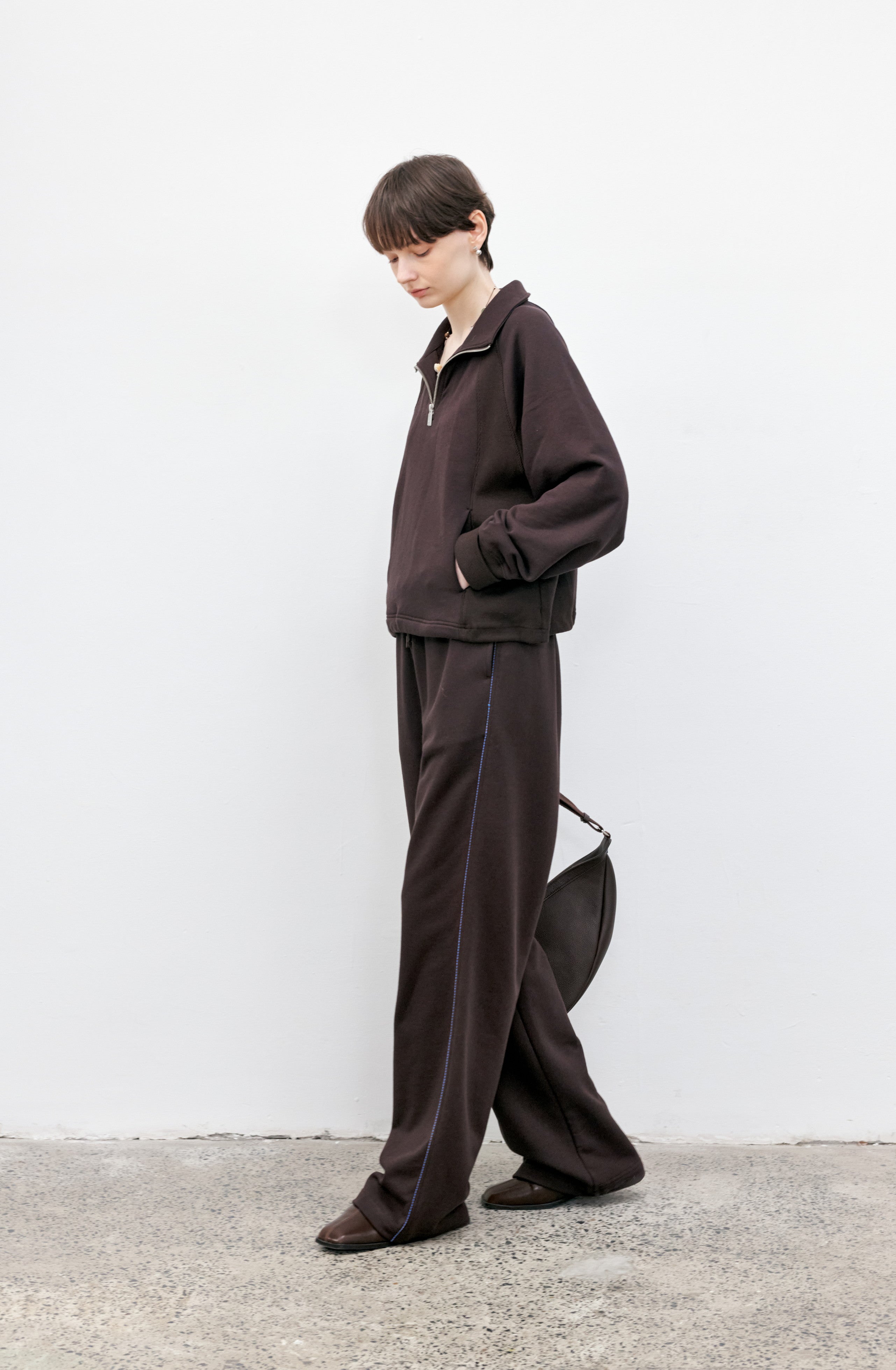 HALF ZIP CALM SWEATSHIRT / ハーフジップカームスウェット
