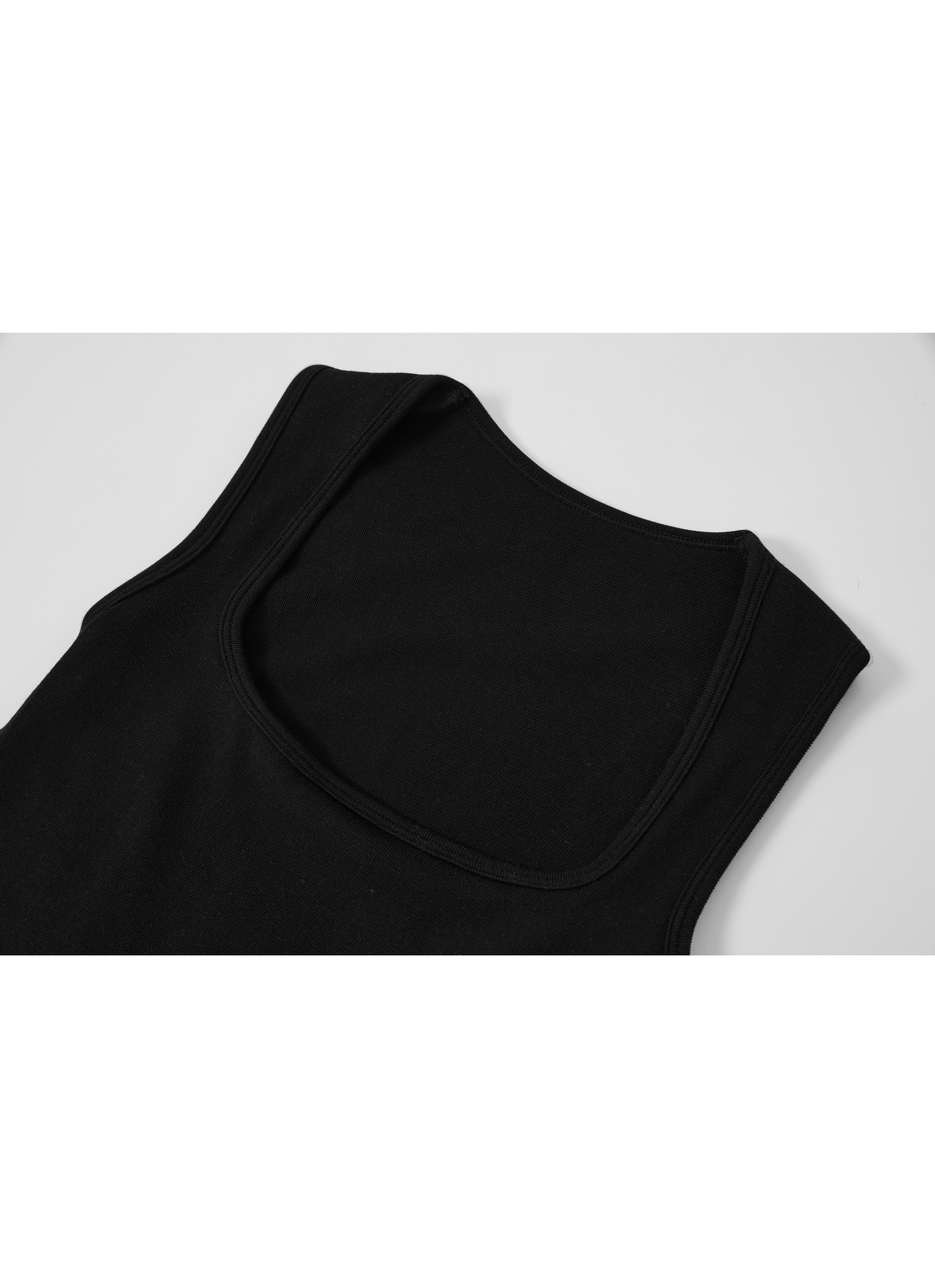 SLIM FIT TANK TOP / スリムフィットタンクトップ