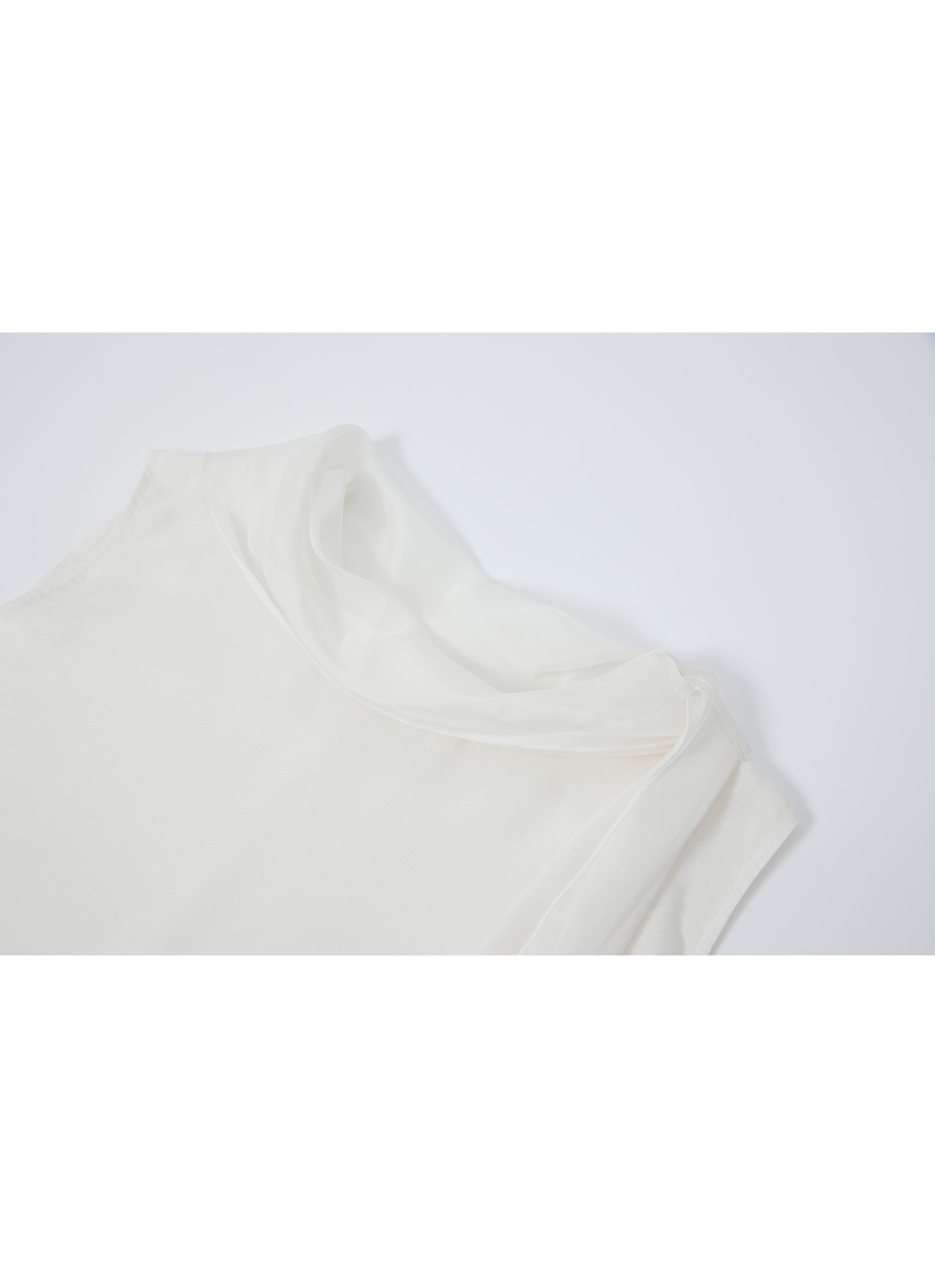SHEER VEIL LAYERED BLOUSE