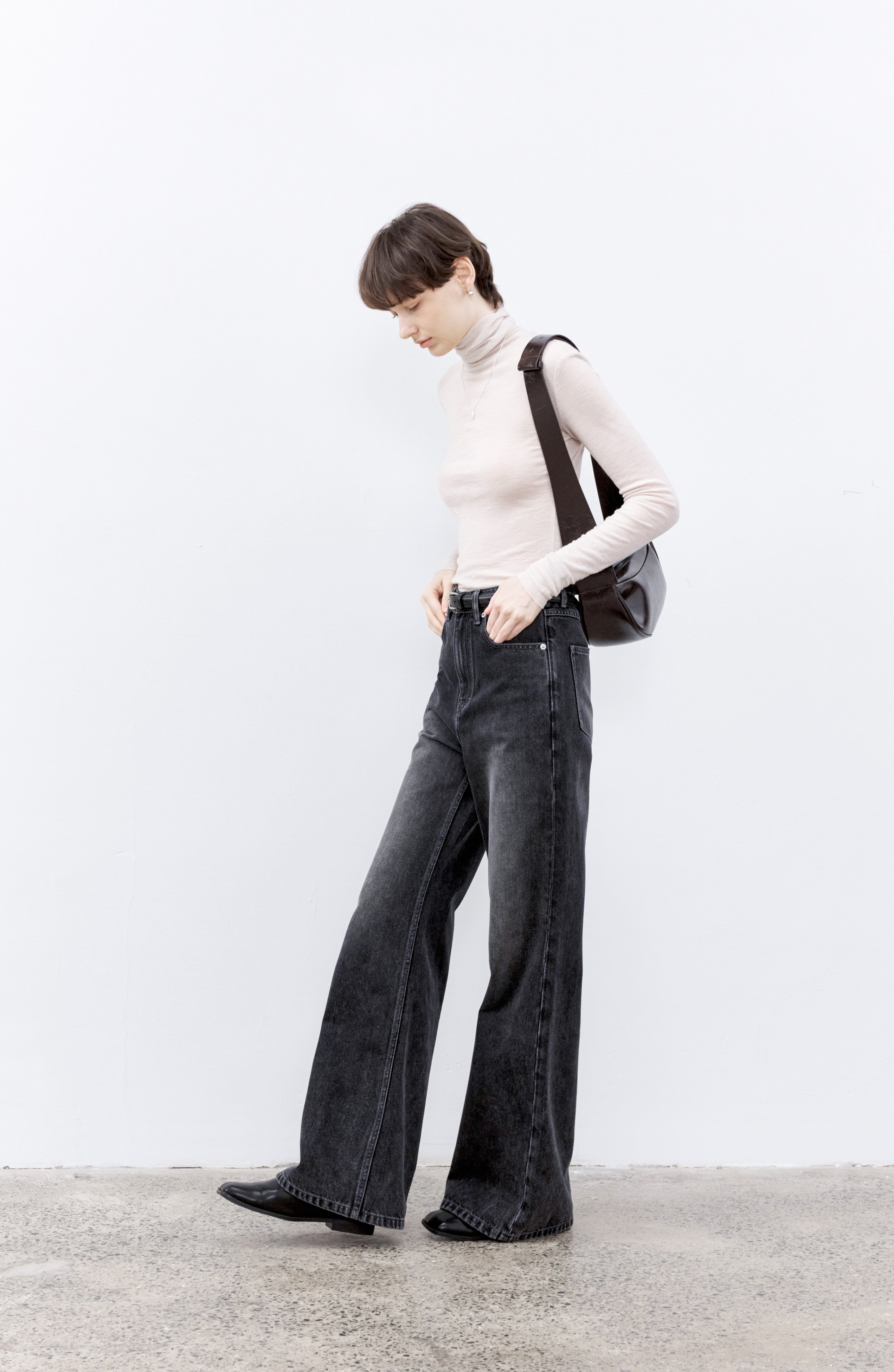 WASHED GRAY BLACK JEANS / ウォッシュドグレーブラックジーンズ