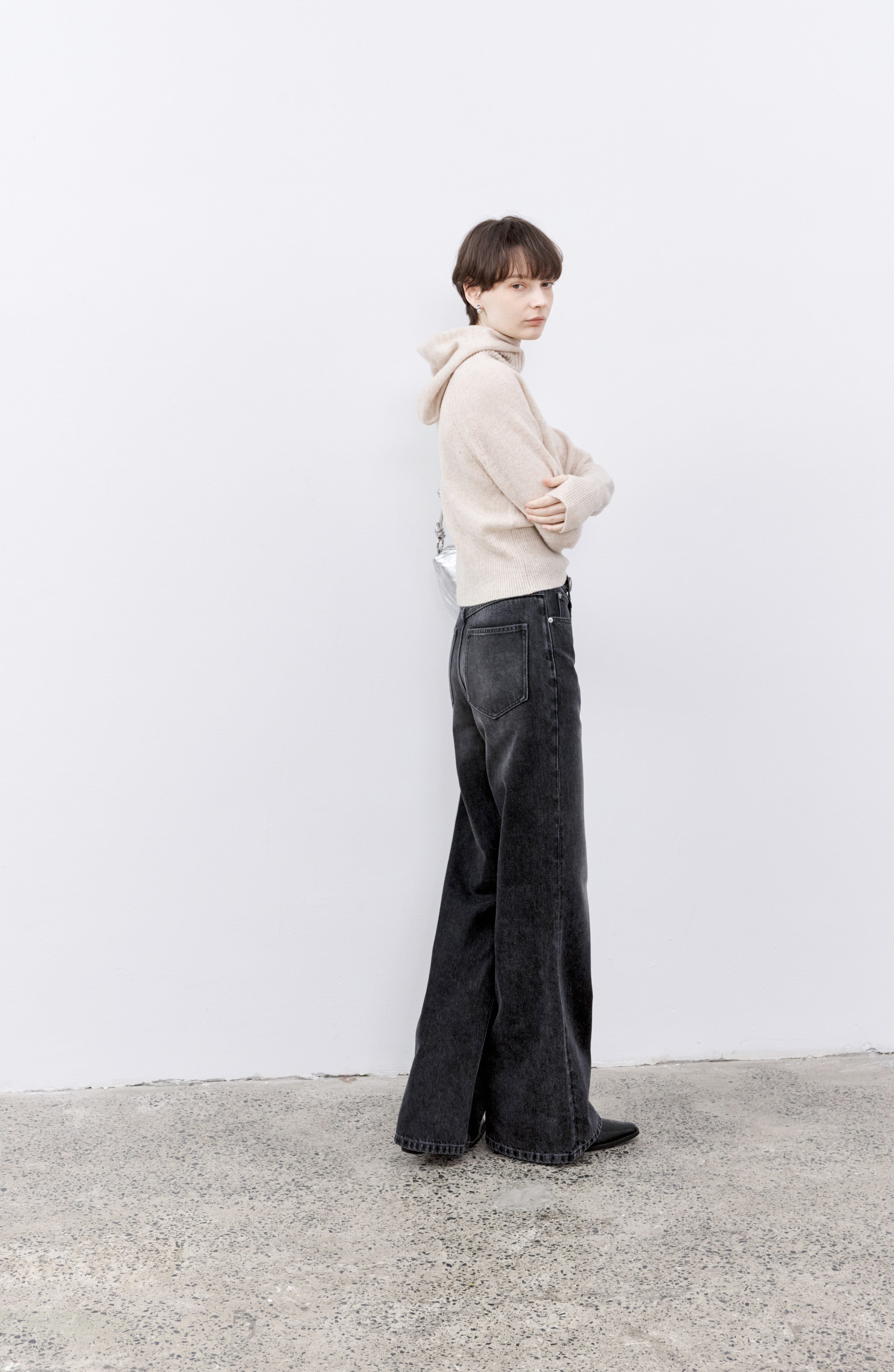 WASHED GRAY BLACK JEANS / ウォッシュドグレーブラックジーンズ