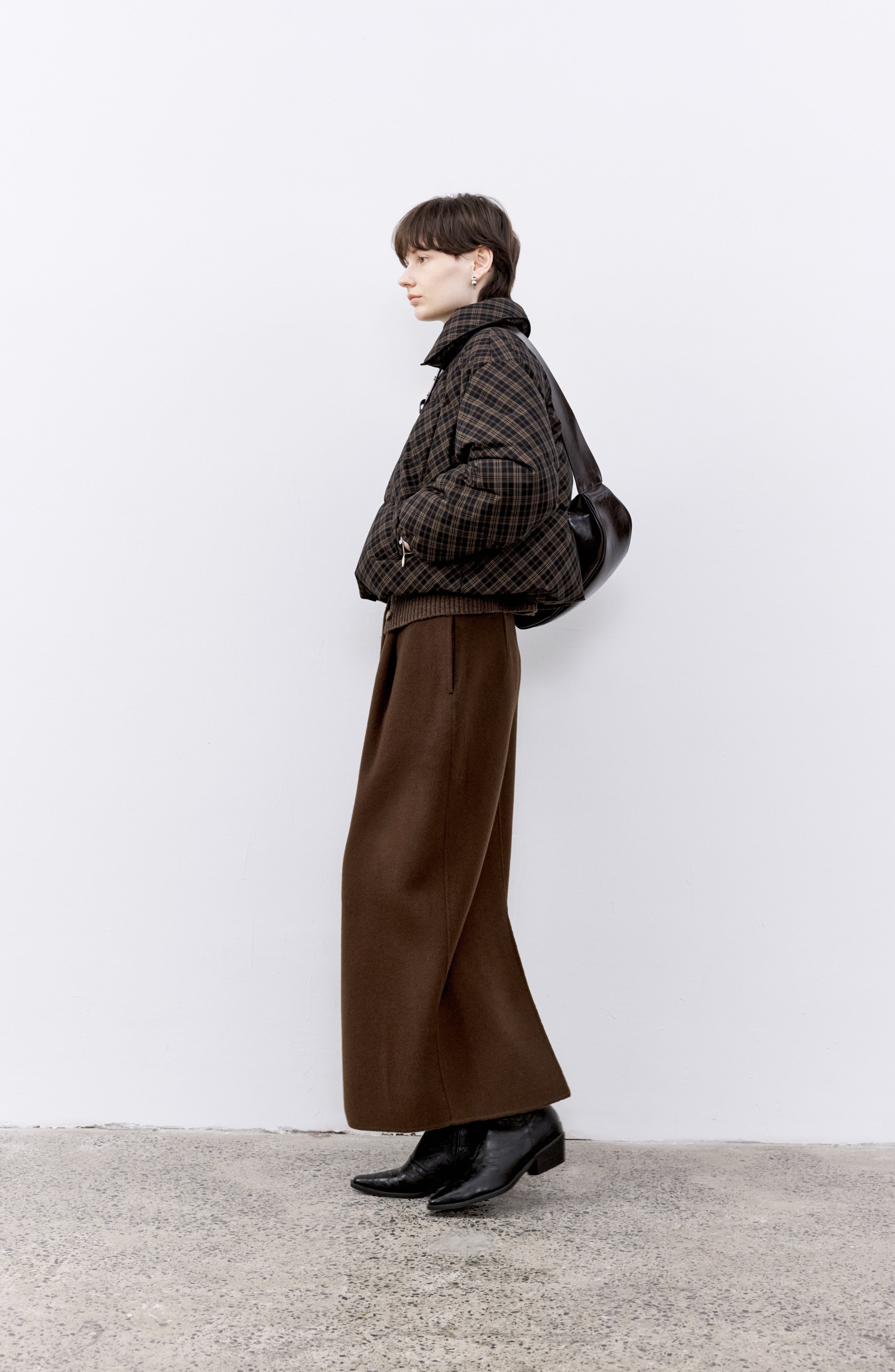 DARK PLAID LAPEL DOWN