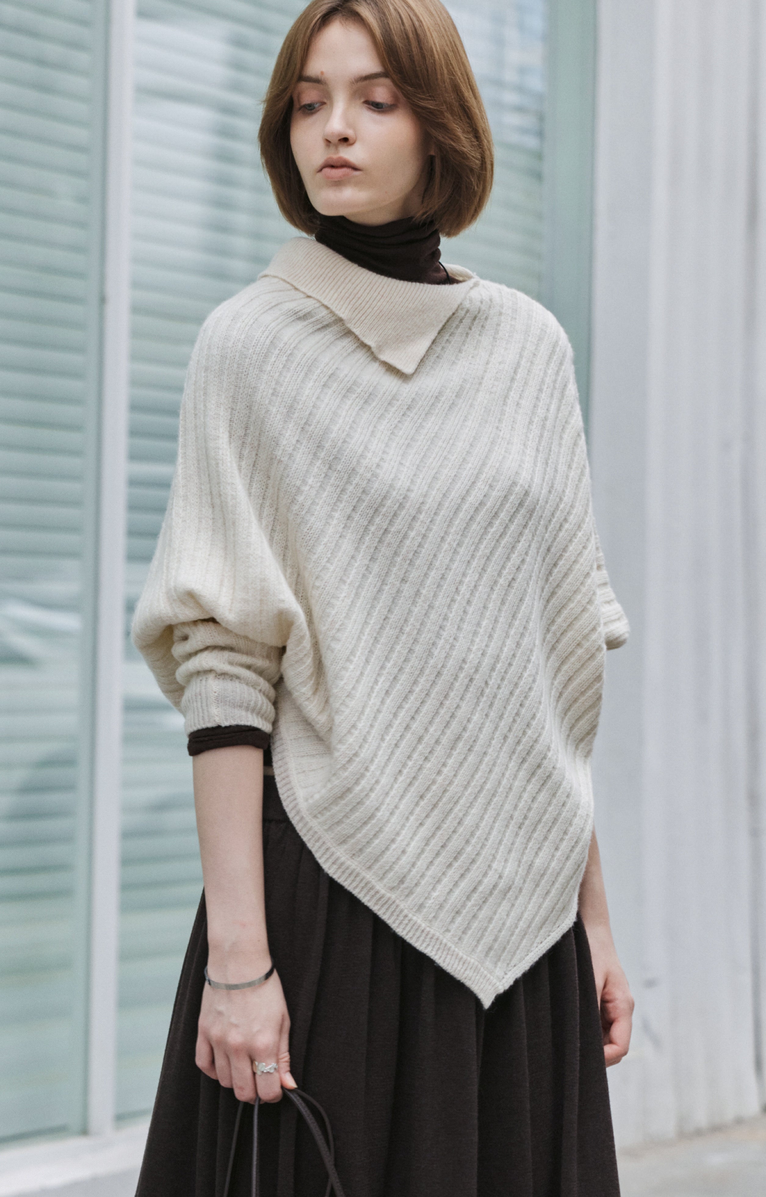 ASYMMETRIC OVER KNIT SWEATER / アシンメトリーオーバーニットセーター