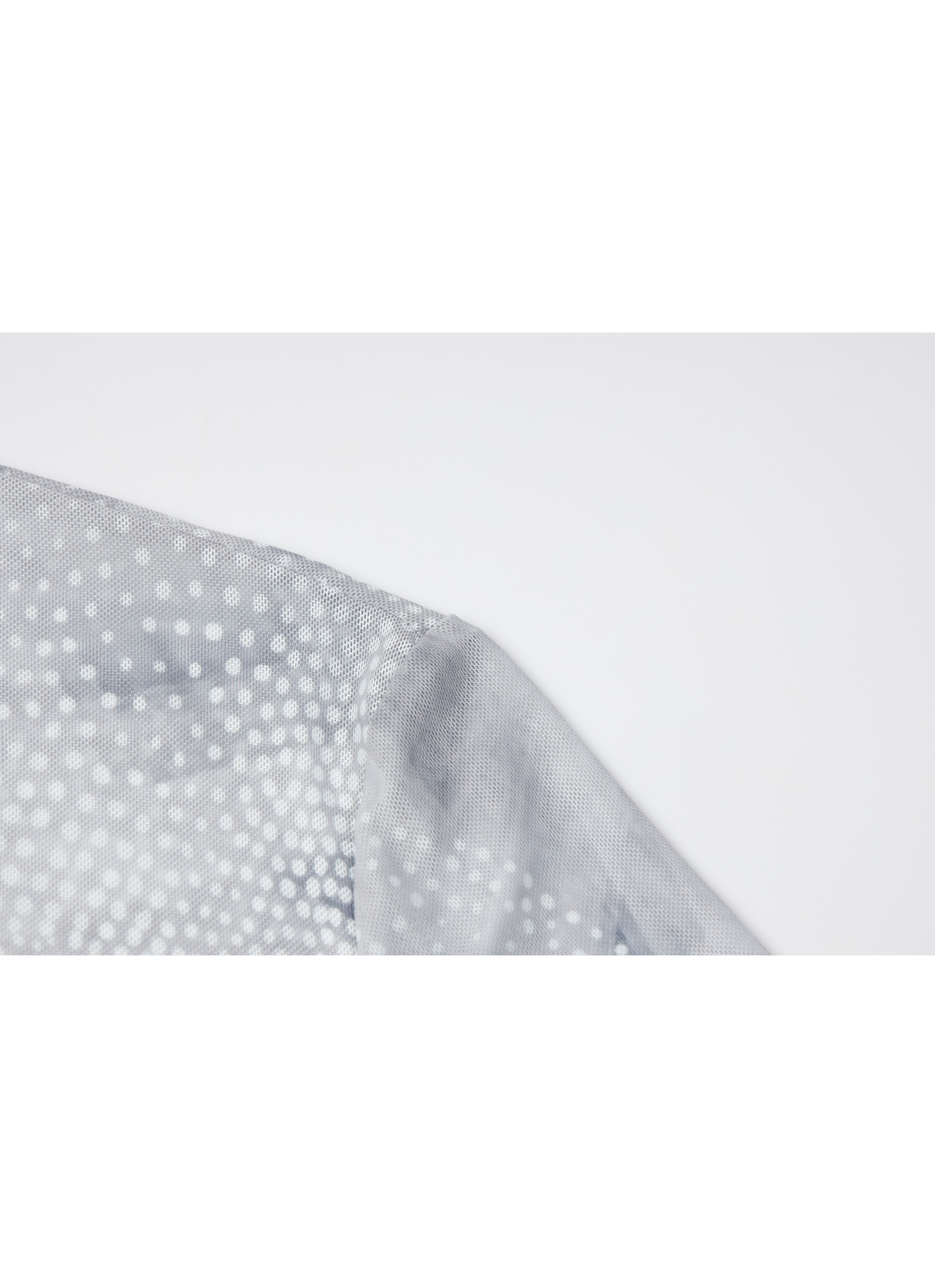 GRID DESIGN SHEER TOP / グリッドデザインシアートップ