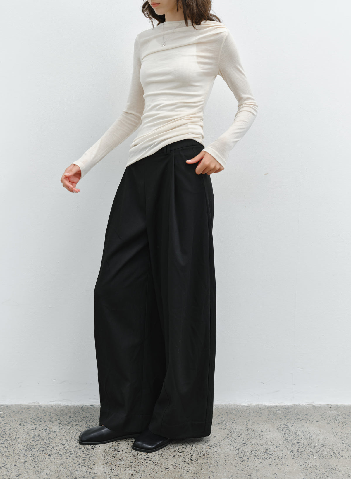 SHARP DRAPE WIDE SLACKS