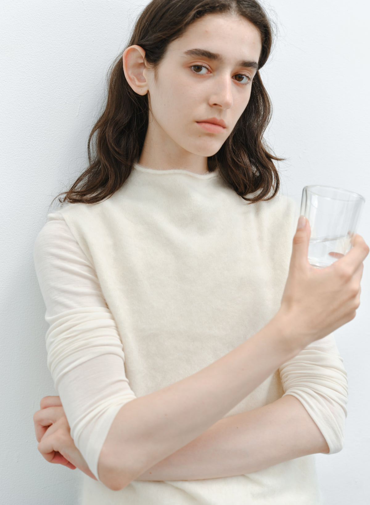 ROLL HEM SLEEVELESS WOOL TOP