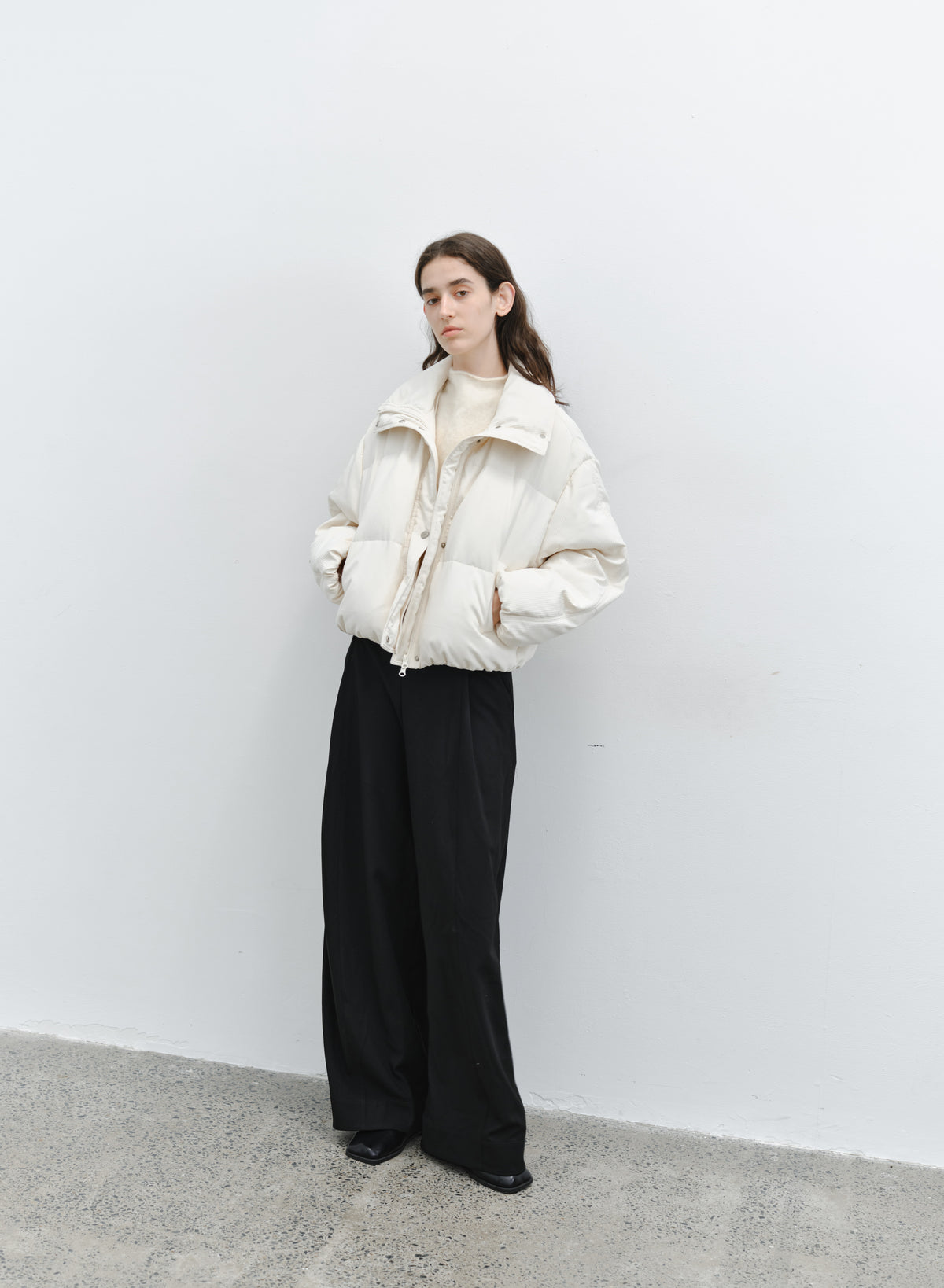 STAND COLLAR SHORT DOWN