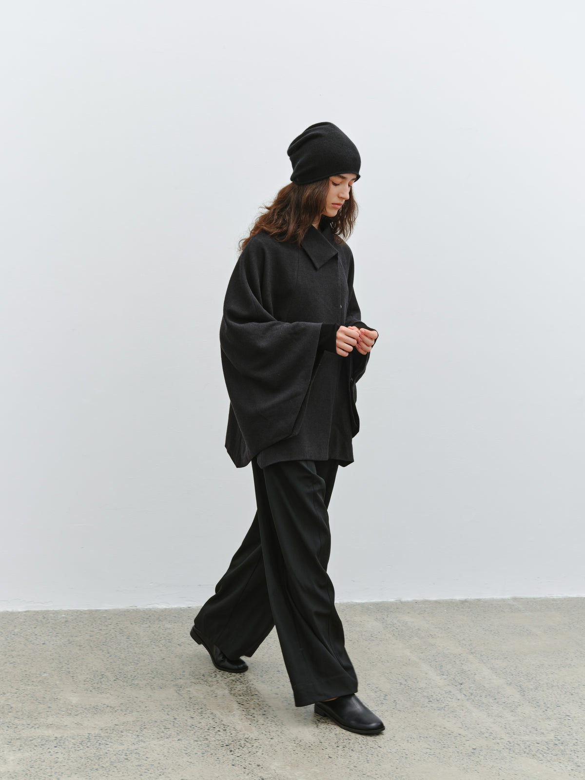 CLASSIC CAPE FLARE COAT