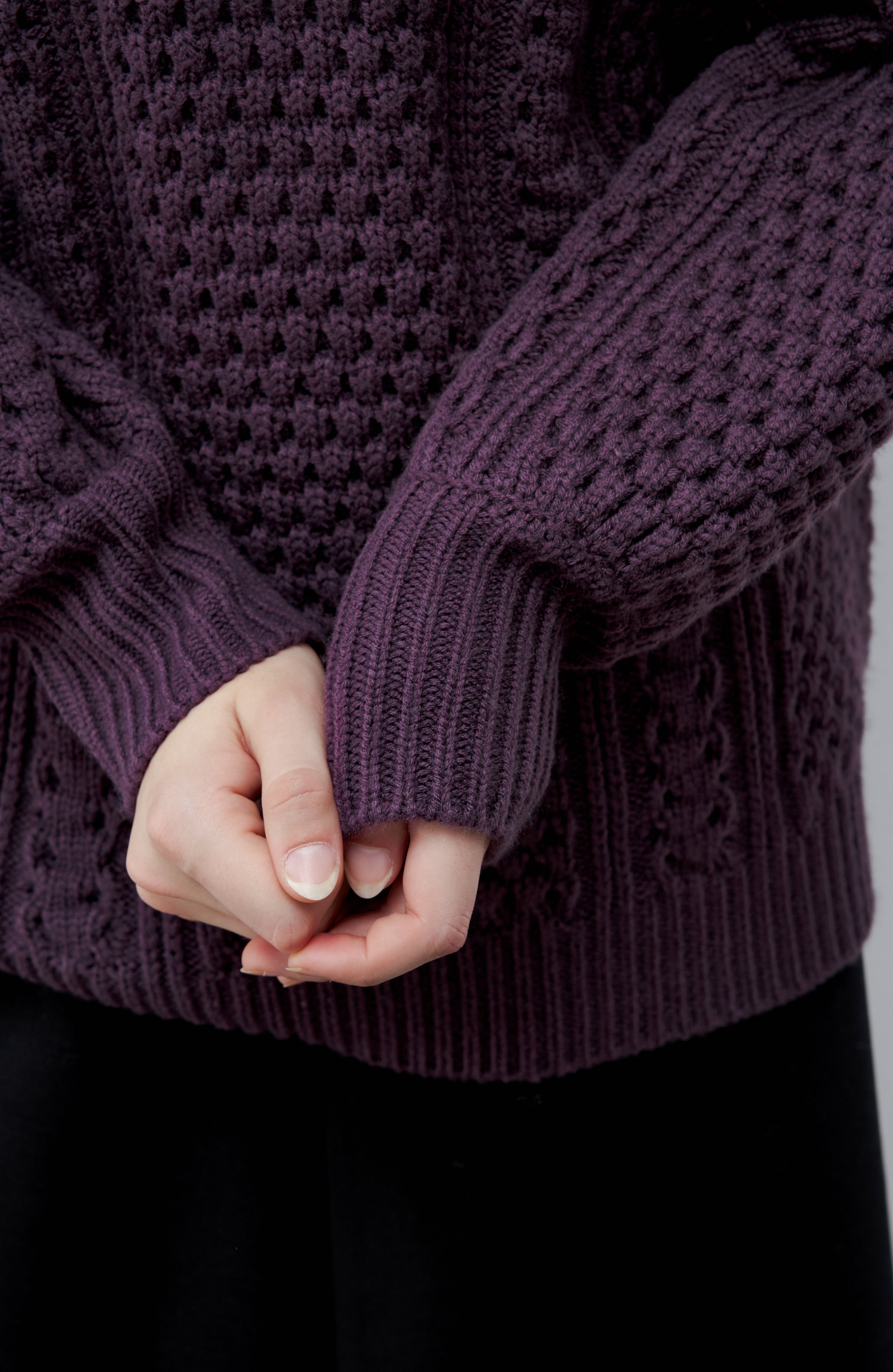CONTRAST CABLE MIX WOOL KNIT