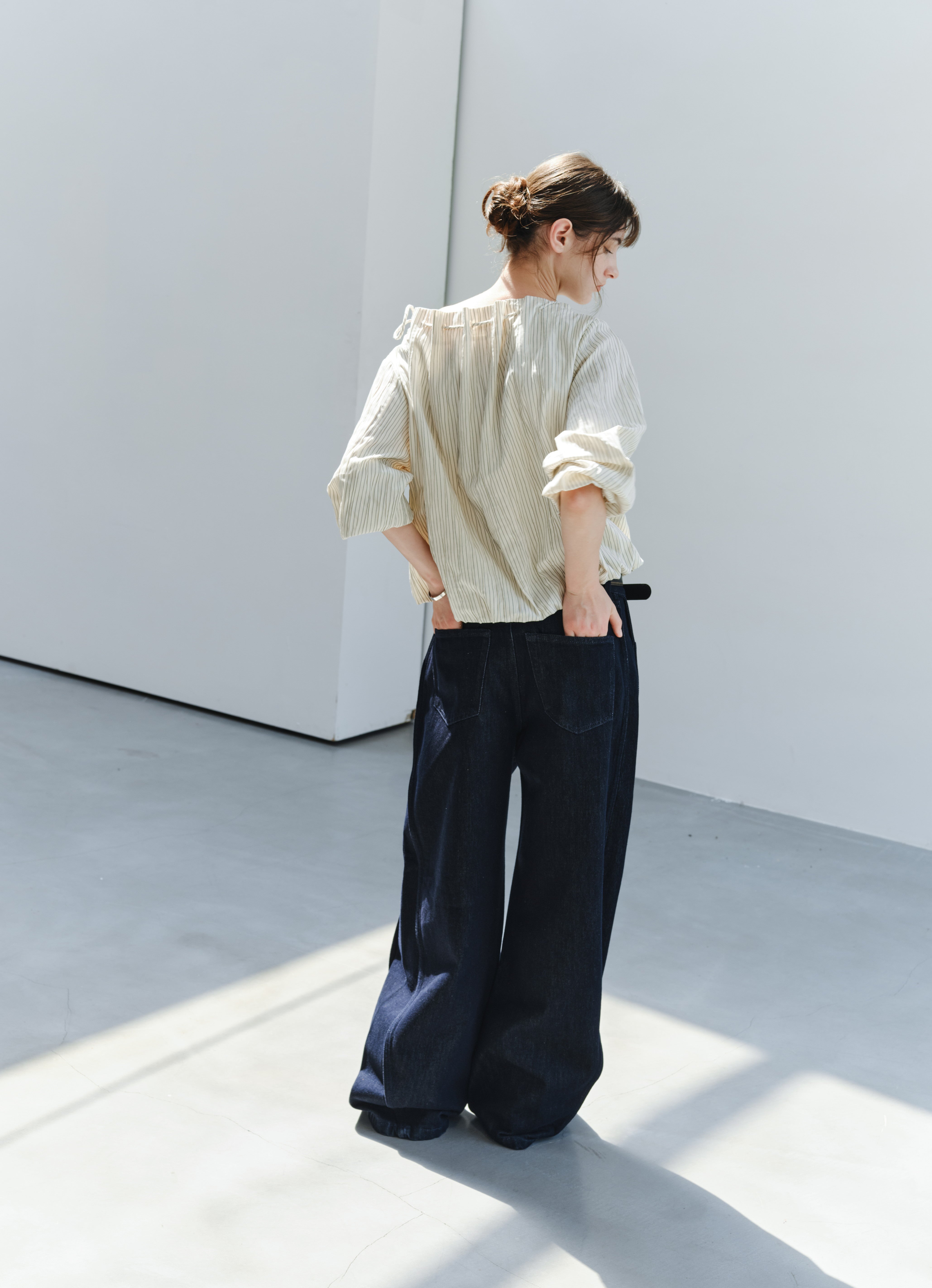 STRING POUCH PINSTRIPE SHIRT