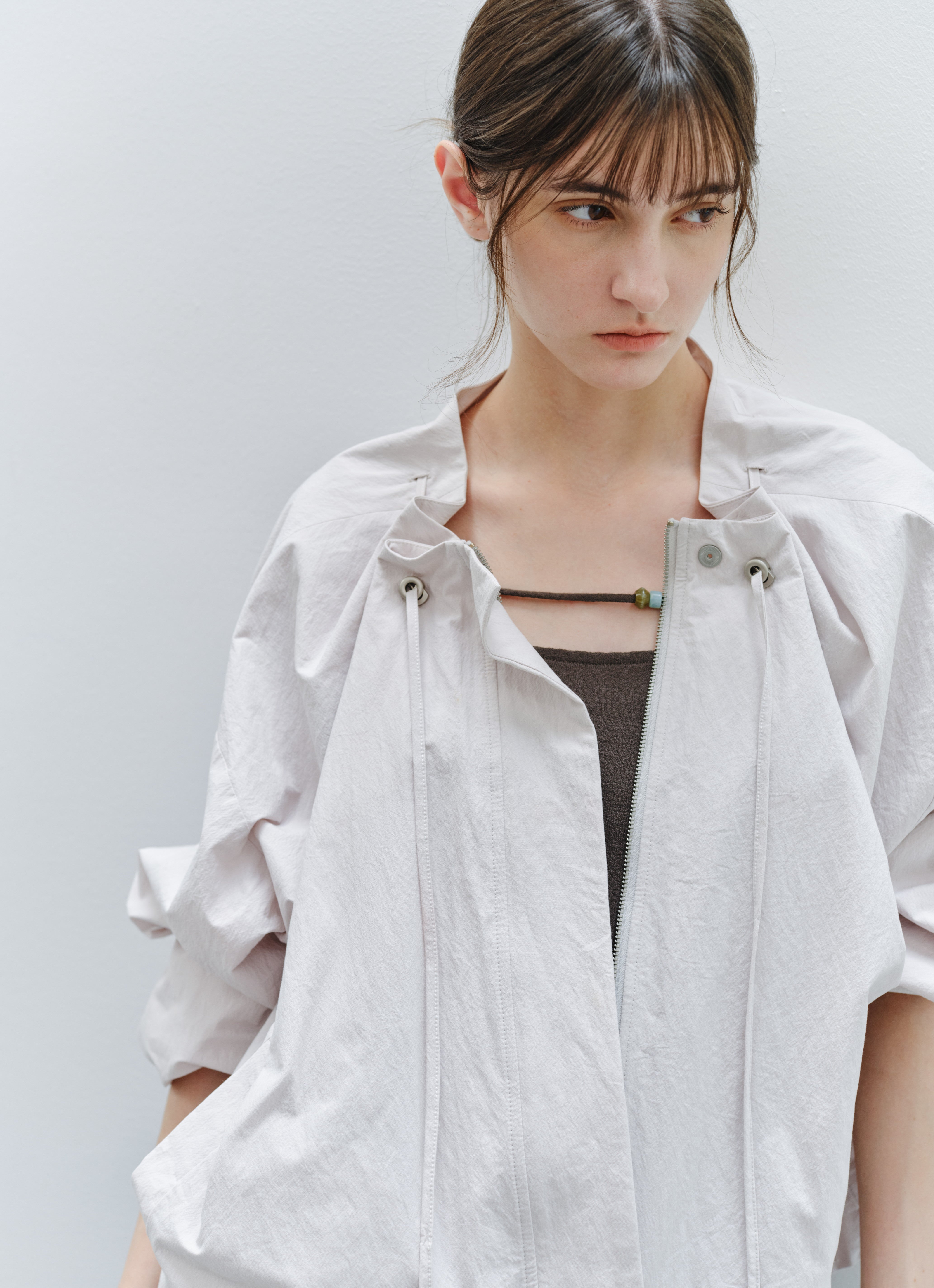 GATHER NECK SHORT BLOUSON