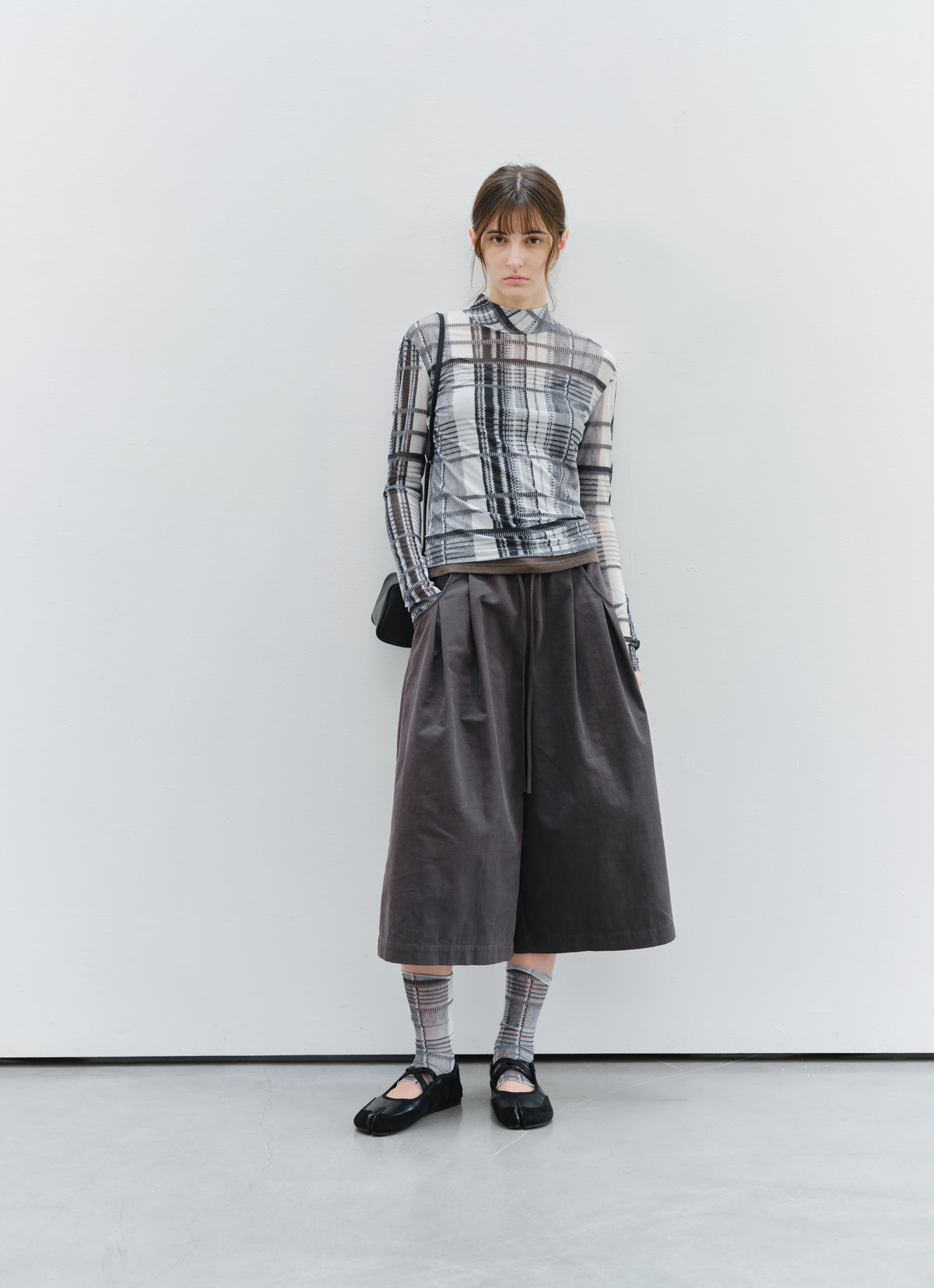 WIDE TACK HALF PANTS