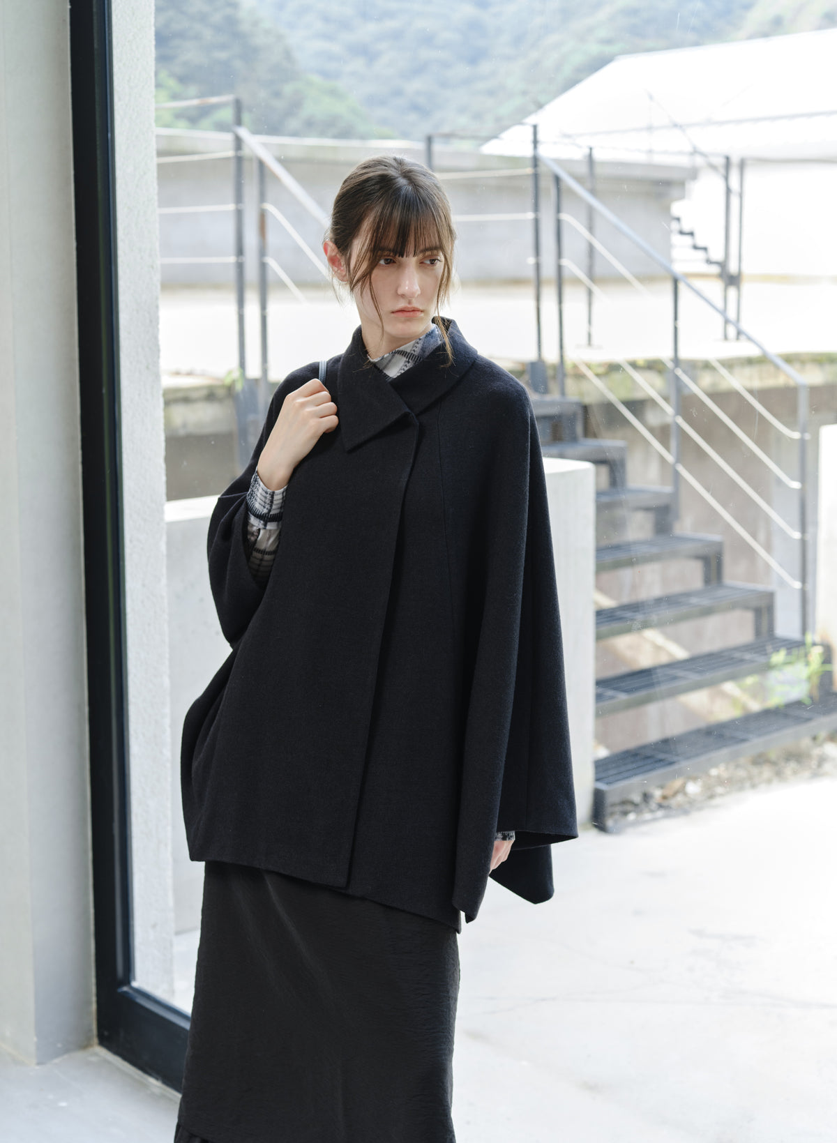 CLASSIC CAPE FLARE COAT
